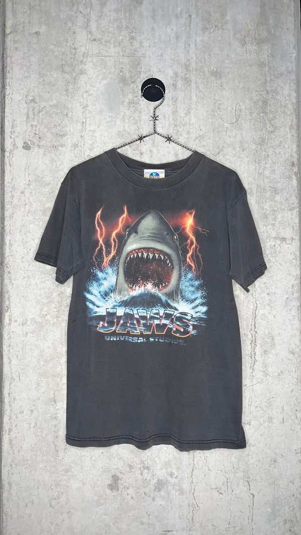 JAWS UNIVERSAL STUDIOS PROMO TEE | “NO WIMPS” BACK HIT