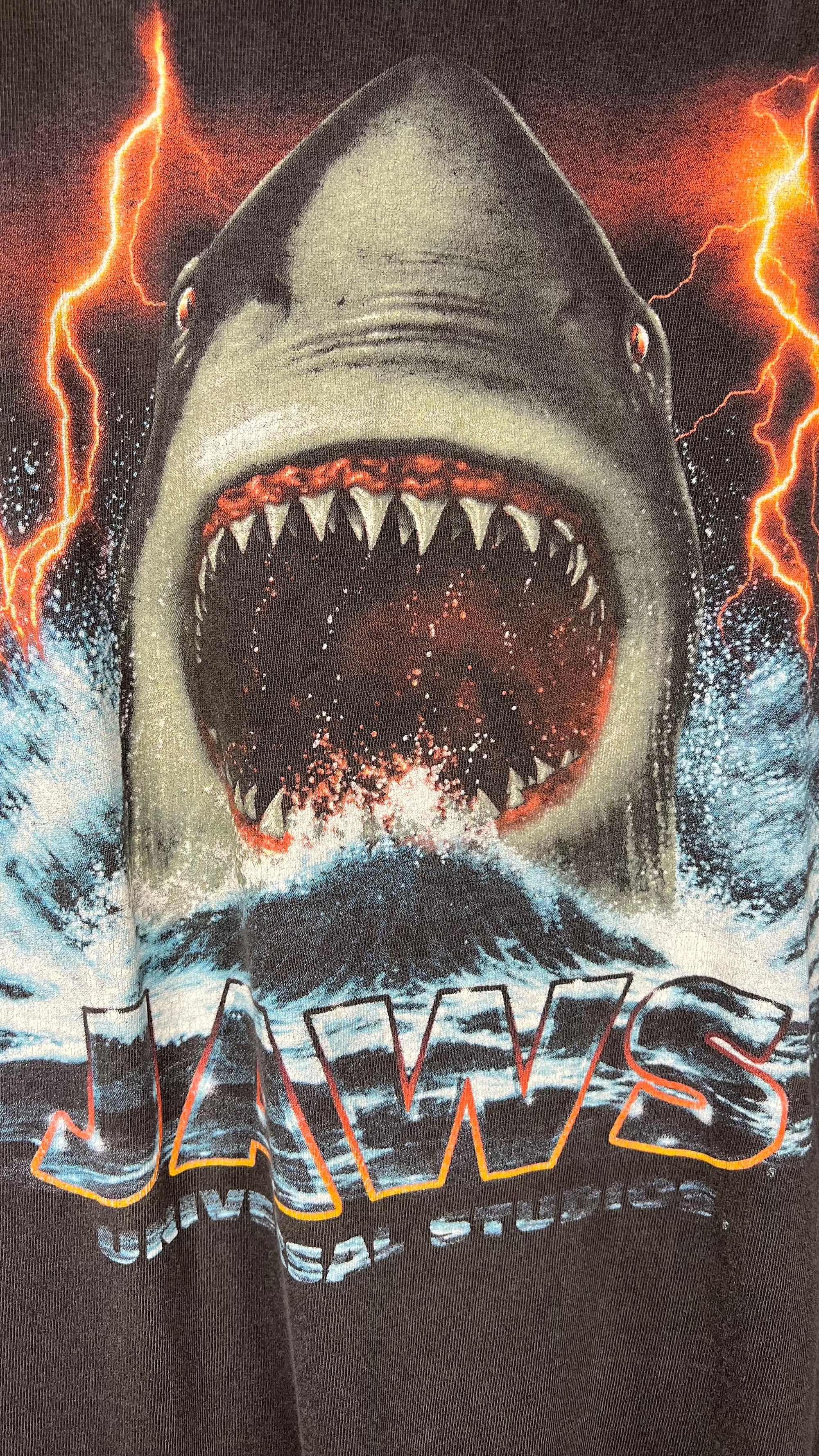 JAWS UNIVERSAL STUDIOS PROMO TEE | “NO WIMPS” BACK HIT