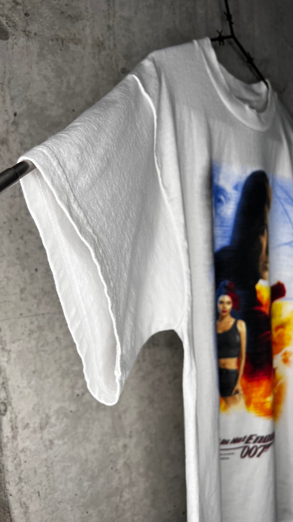 THE WORLD IS NOT ENOUGH MOVIE TEE | JAMES BOND | PIERCE BROSNAN