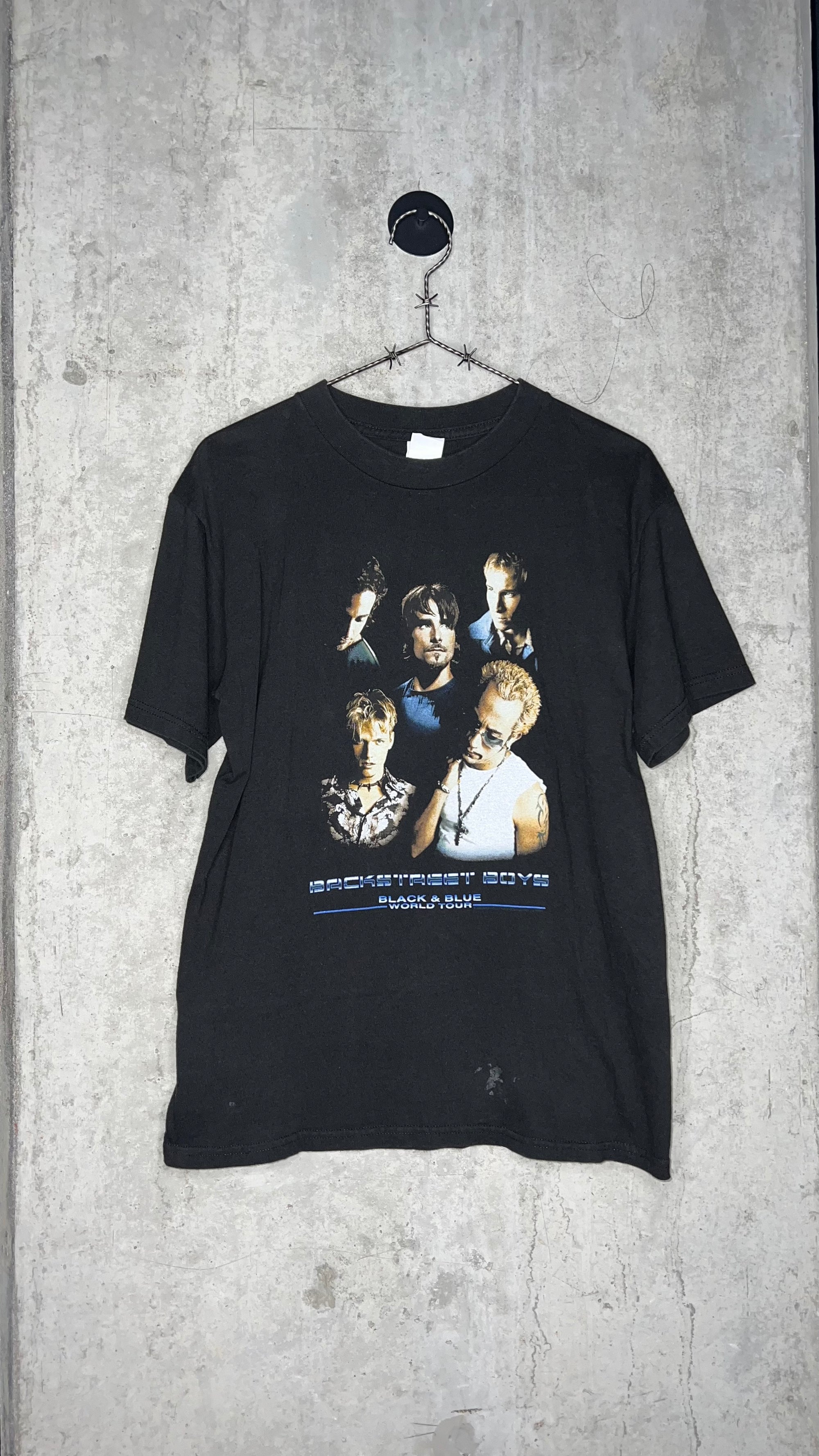 BACKSTREET BOYS BLACK & BLUE WORLD TOUR TEE