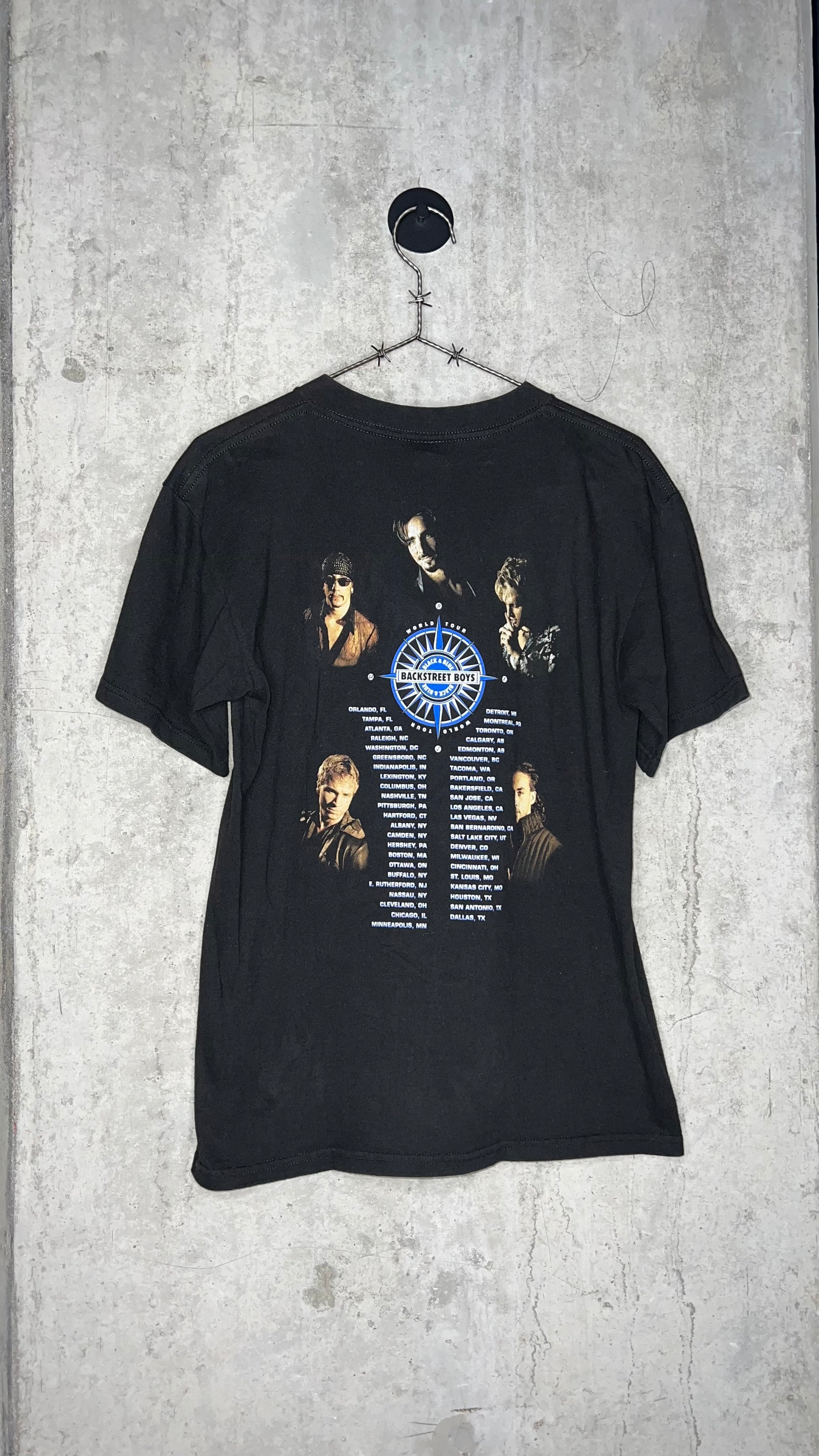 BACKSTREET BOYS BLACK & BLUE WORLD TOUR TEE