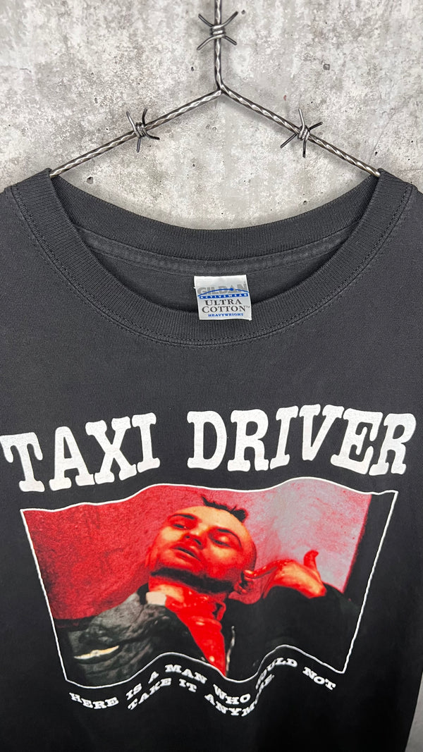 TAXI DRIVER MOVIE TEE | BIG ROBERT DE NIRO PRINT | ‘HERE IS A MAN WHO WOULD NOT TAKE IT ANYMORE’