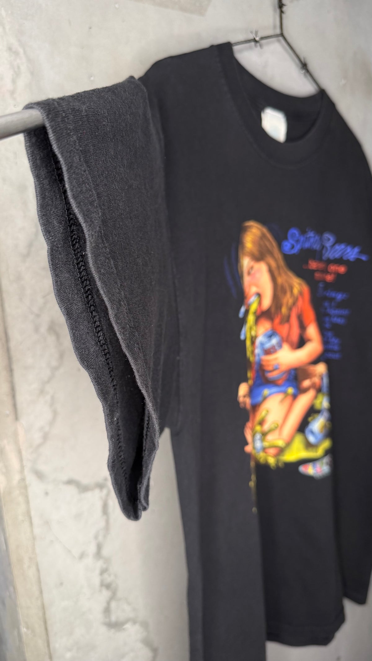 BRITNEY SPEARS UNHINGED PARODY TEE | ‘SPITNEY BEERS’
