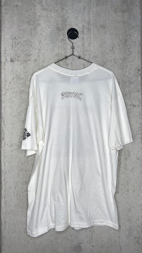 *NSYNC CELEBRITY WHITE TEE (SIGNED BY JUSTIN TIMBERLAKE)