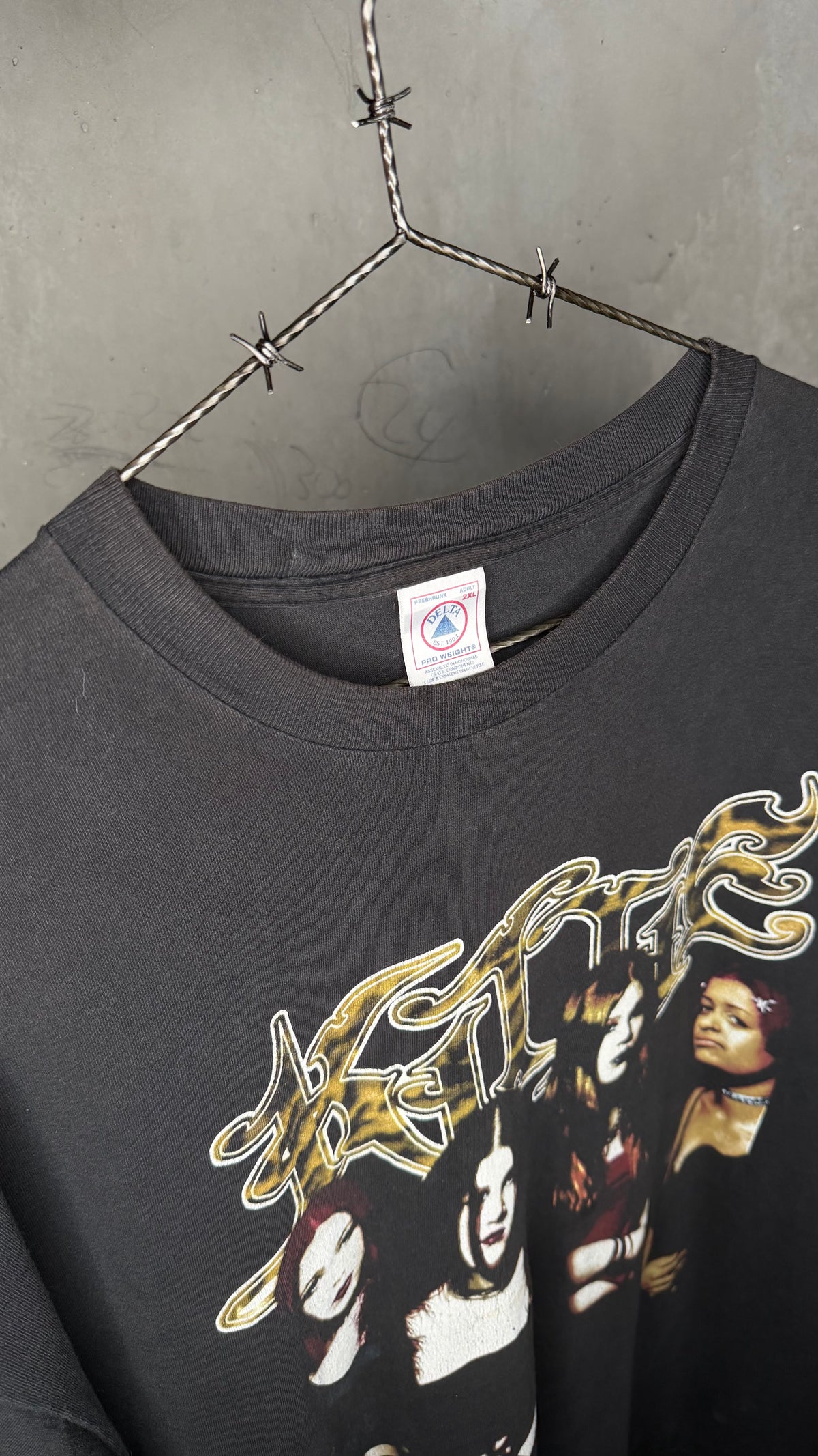 KITTIE BAND PORTRAIT TEE