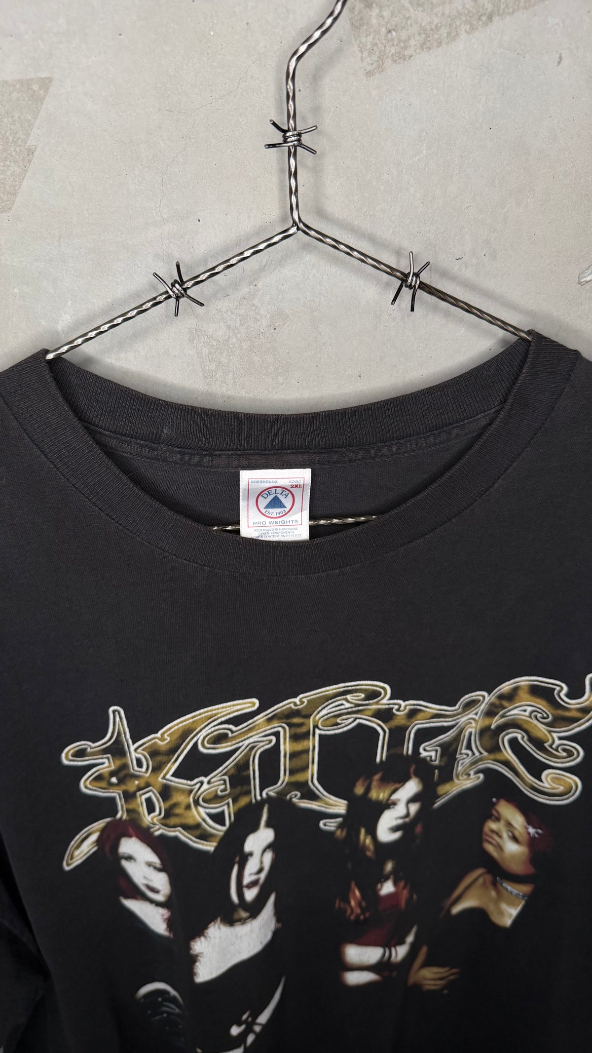 KITTIE BAND PORTRAIT TEE