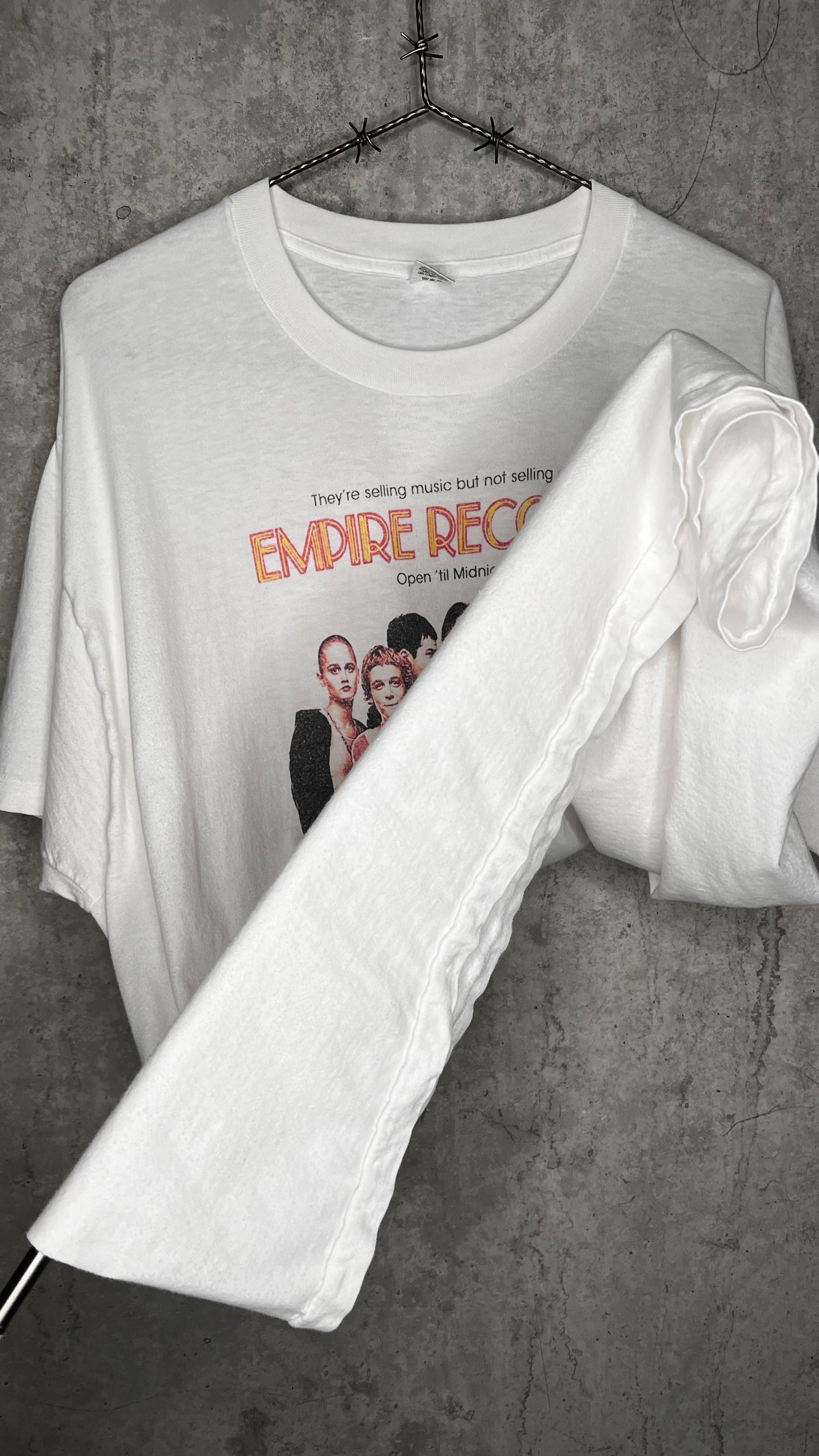 EMPIRE RECORDS POSTER PRINT MOVIE TEE | LIV TYLER | RENÈE ZELLWEGER | ANTHONY LAPAGLIA | JOHNNY WHITWORTH | RORY COCHRANE | ROBIN TUNNEY
