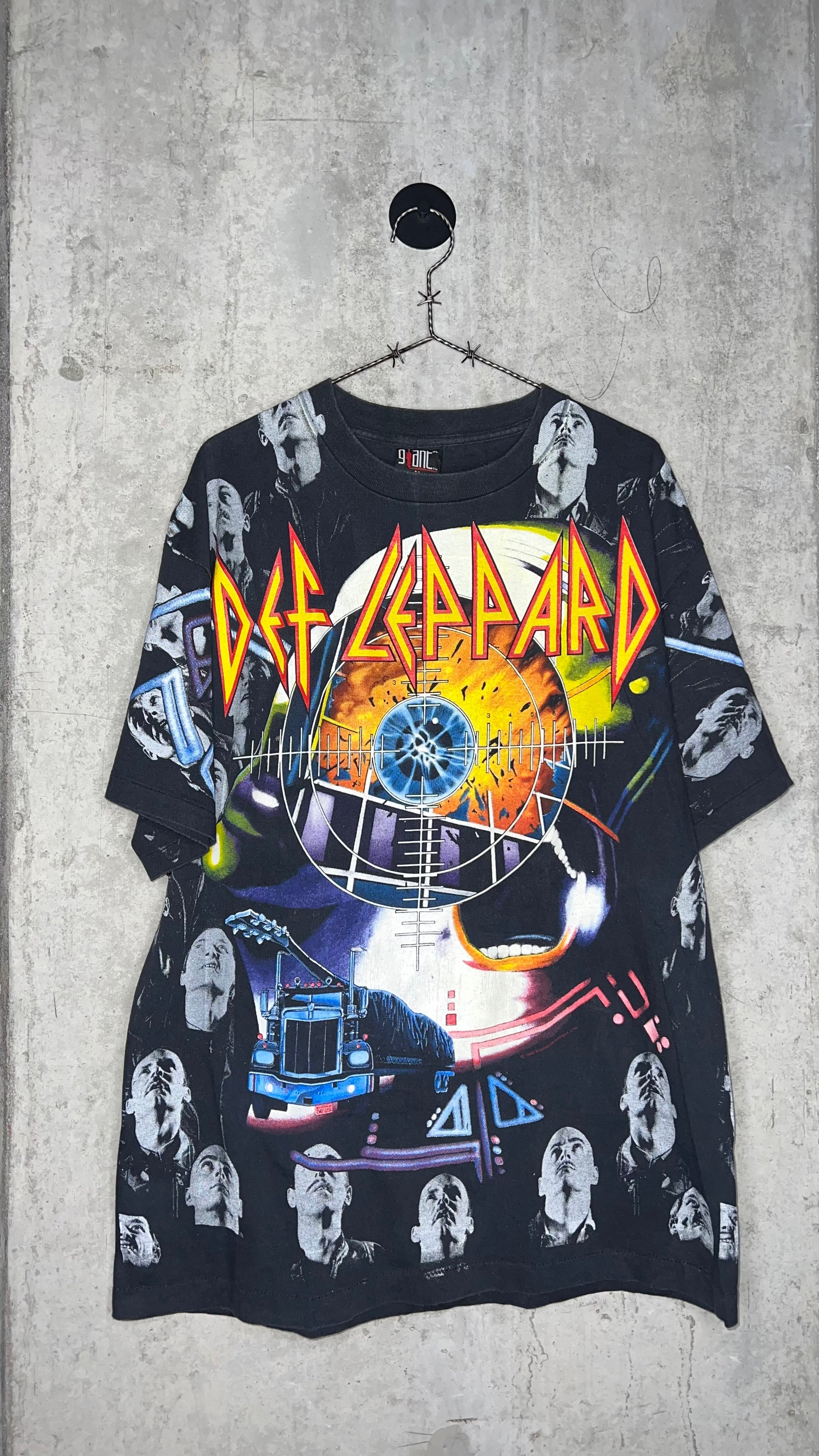 DEF LEPPARD AOP GRAIL