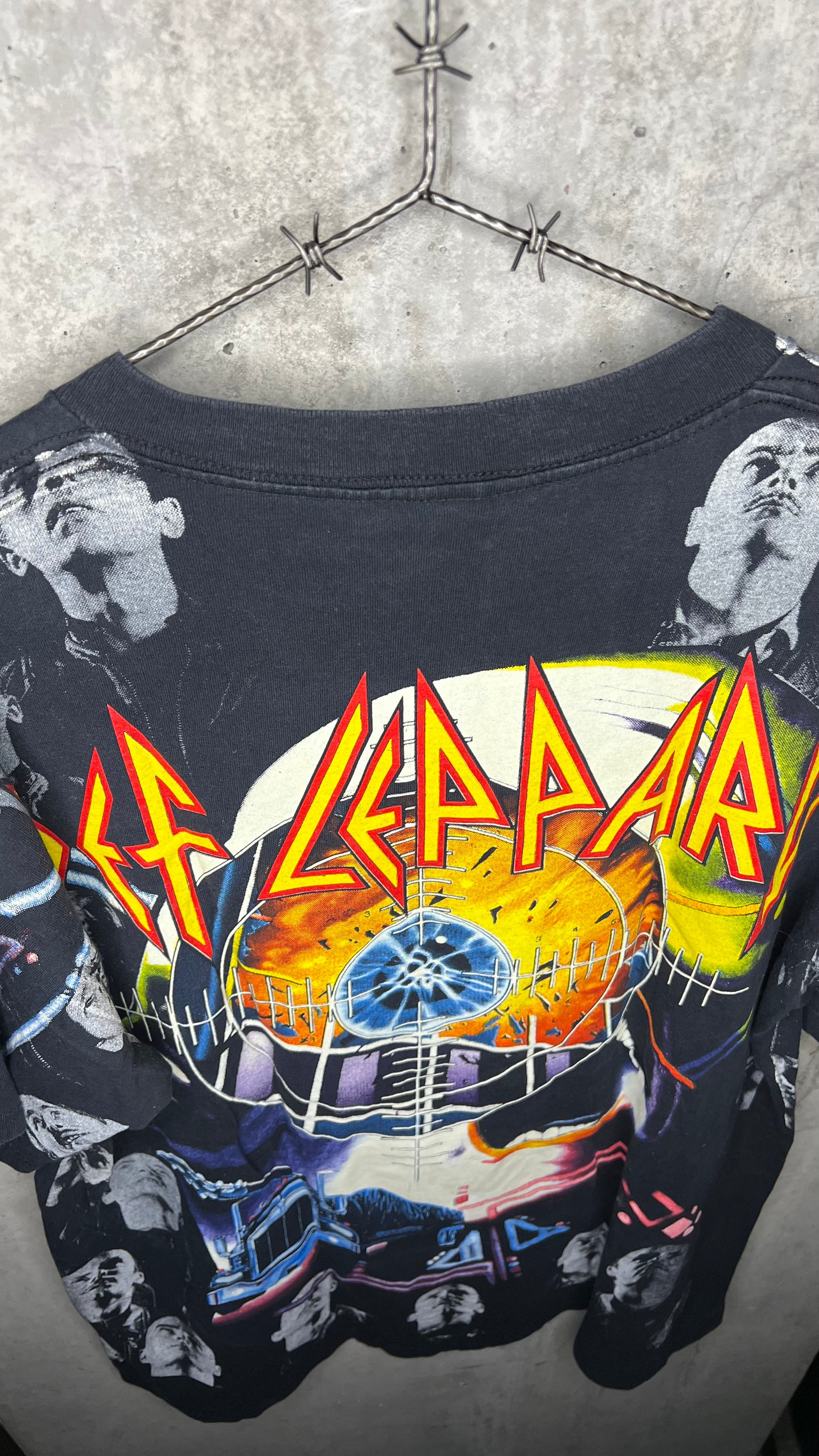 DEF LEPPARD AOP GRAIL