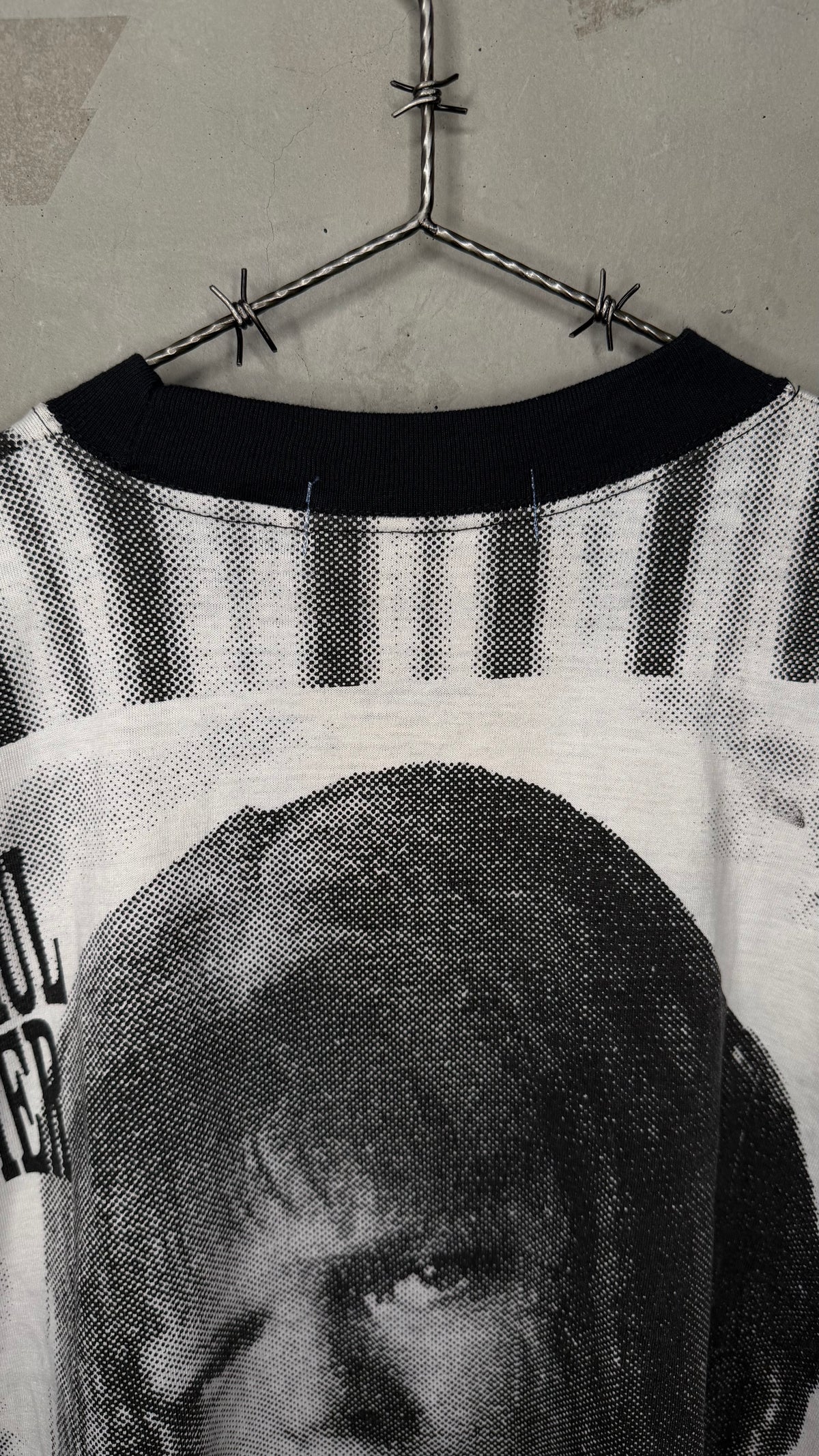THE FIFTH ELEMENT LEELOO BIG PRINT MOVIE TEE | ASIAN BOOTLEG