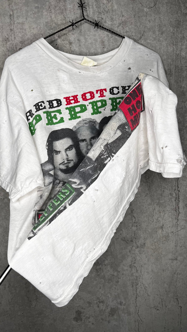 RED HOT CHILI PEPPERS RARE 96’ ONE HOT MINUTE TOUR PARKING LOT TEE | BEAUTIFULLY THRASHED