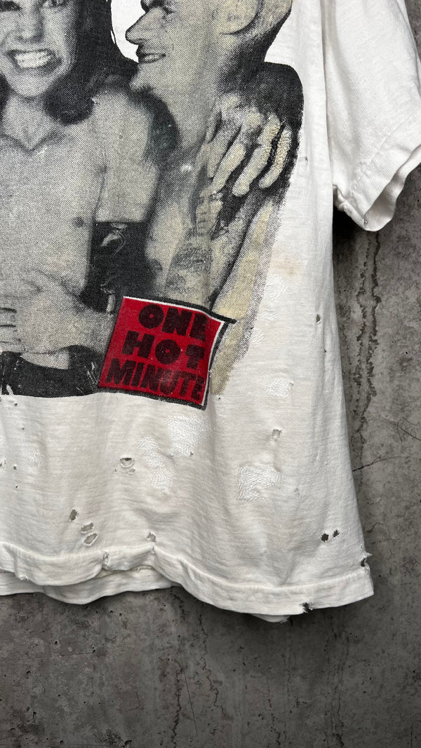 RED HOT CHILI PEPPERS RARE 96’ ONE HOT MINUTE TOUR PARKING LOT TEE | BEAUTIFULLY THRASHED