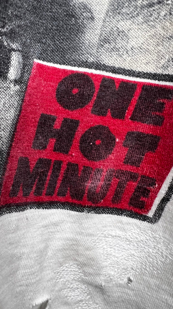 RED HOT CHILI PEPPERS RARE 96’ ONE HOT MINUTE TOUR PARKING LOT TEE | BEAUTIFULLY THRASHED