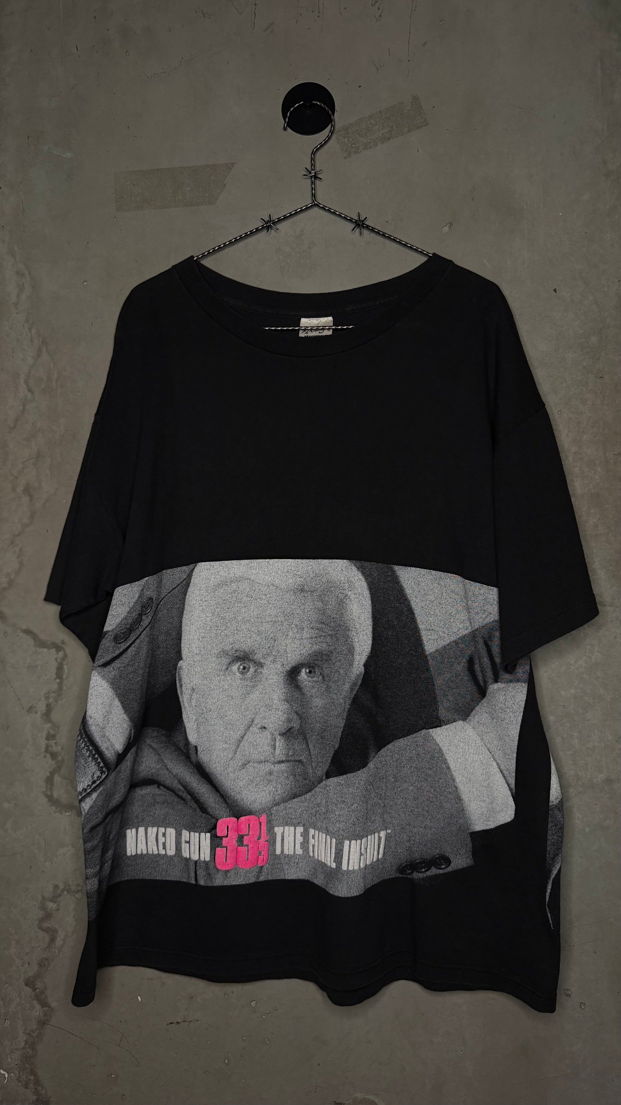 THE NAKED GUN MOVIE TEE | WRAP AROUND | 33 1/3: THE FINAL INSULT