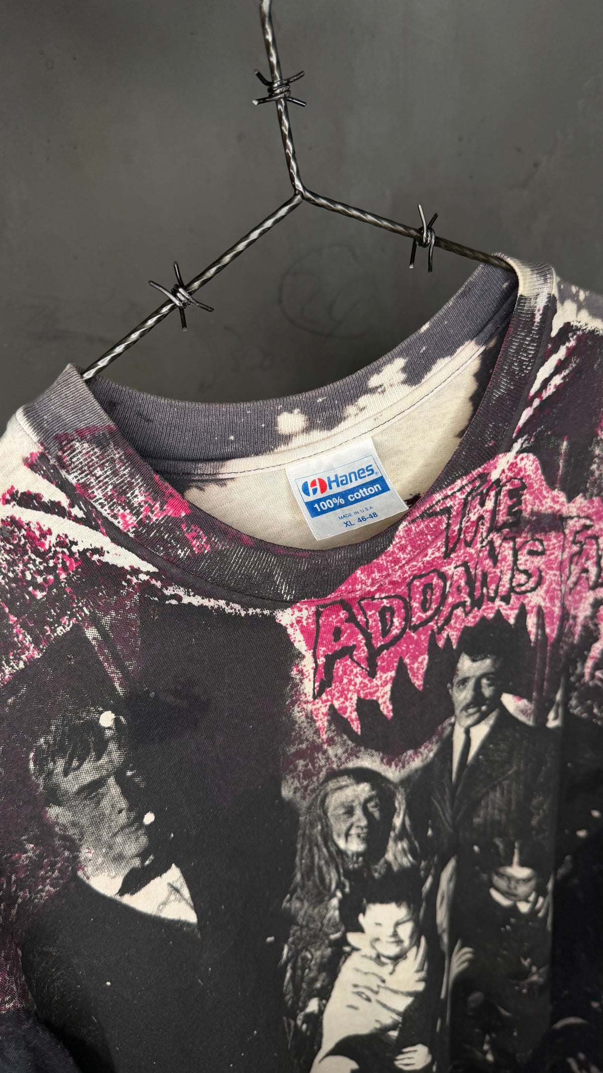 THE ADDAMS FAMILY MOSQUITOHEAD TEE