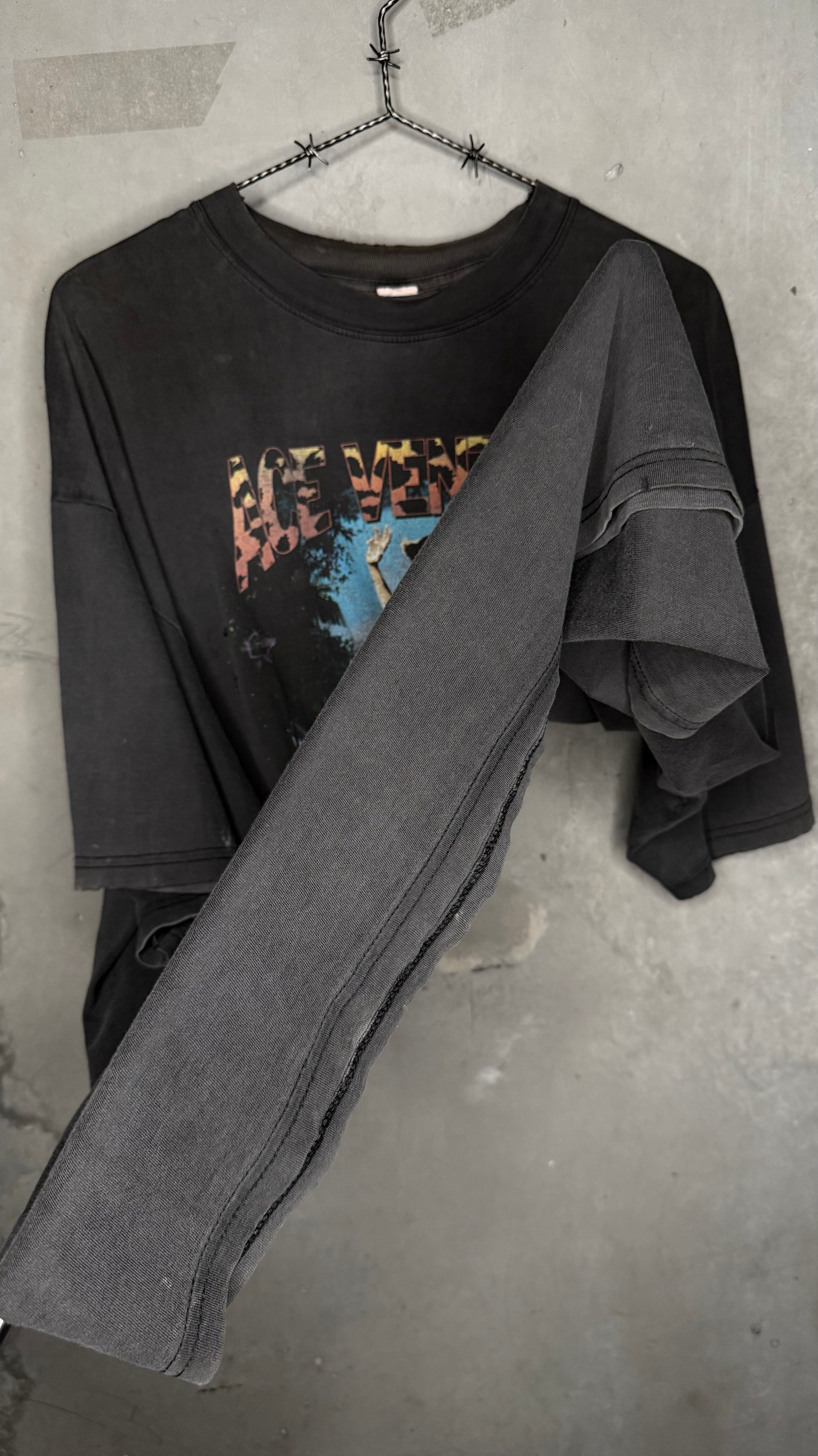 ACE VENTURA WHEN NATURE CALLS ULTIMATE FADER TEE | GATOR SKIING | JIM CARREY