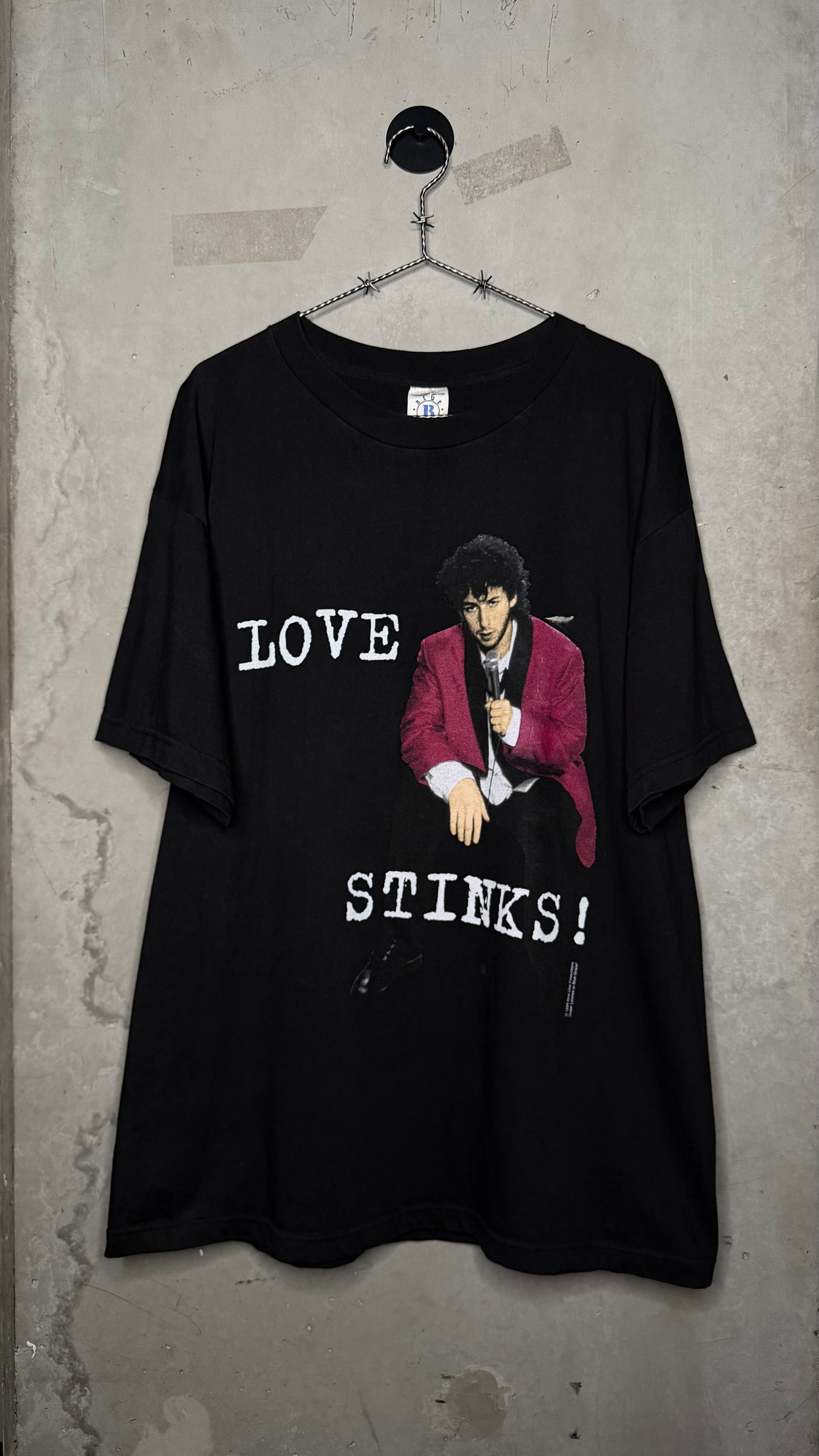 THE WEDDING SINGER ‘LOVE STINKS!’ TEE | EXTREMELY RARE ADAM SANDLER MOVIE PROMO