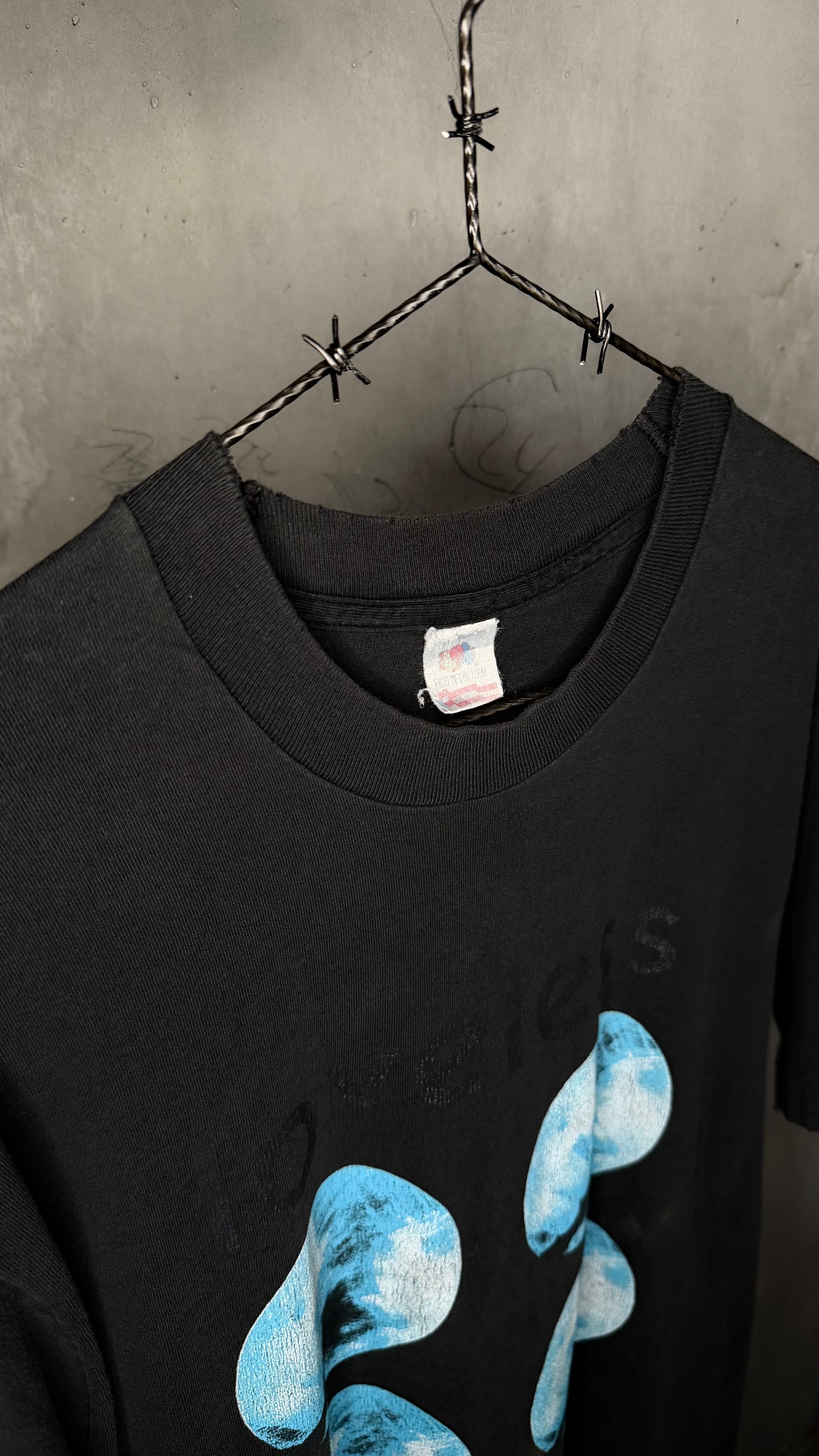 MY BLOODY VALENTINE LOVELESS  TEE