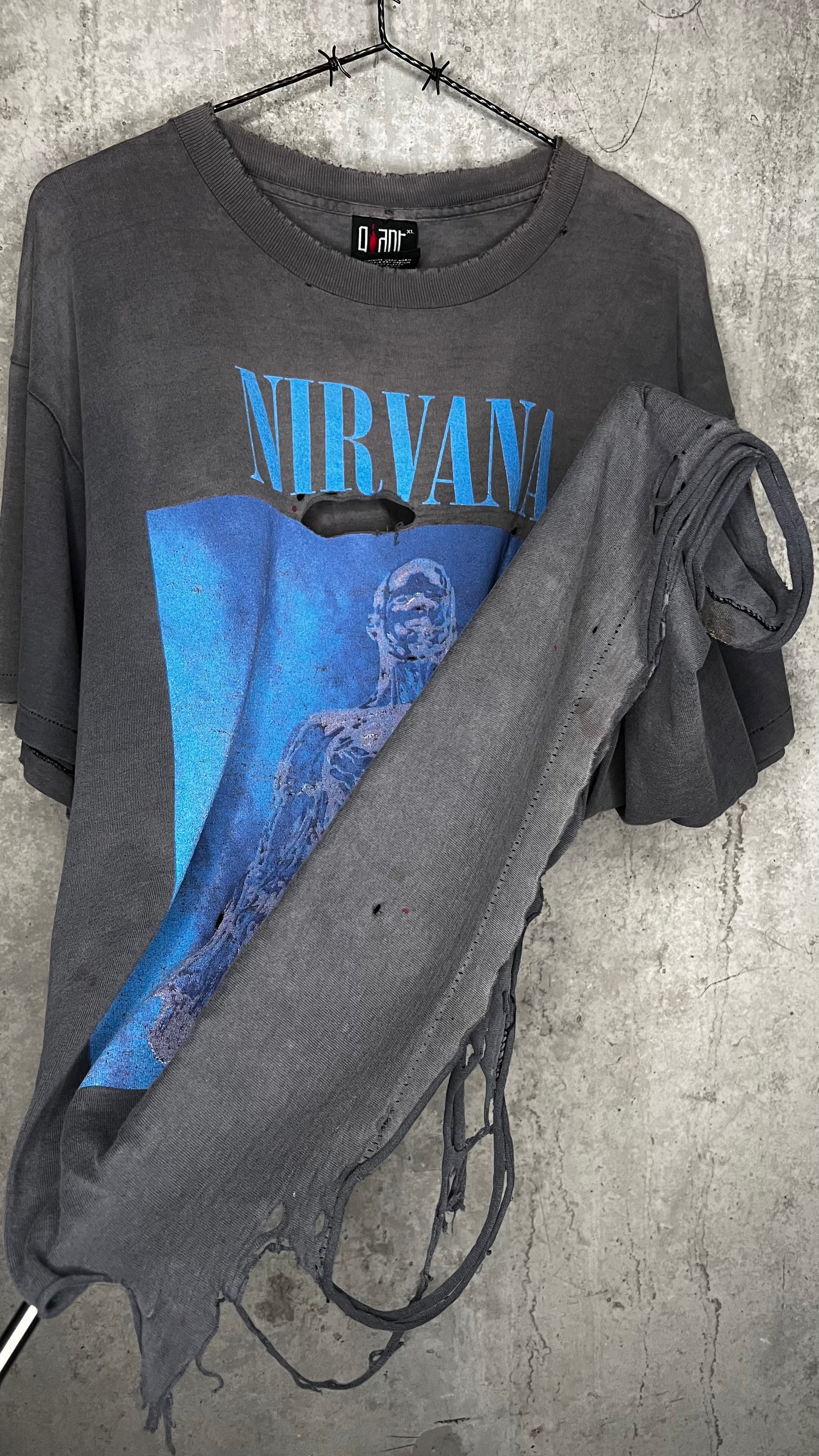 NIRVANA SLIVER THRASHED & FADED