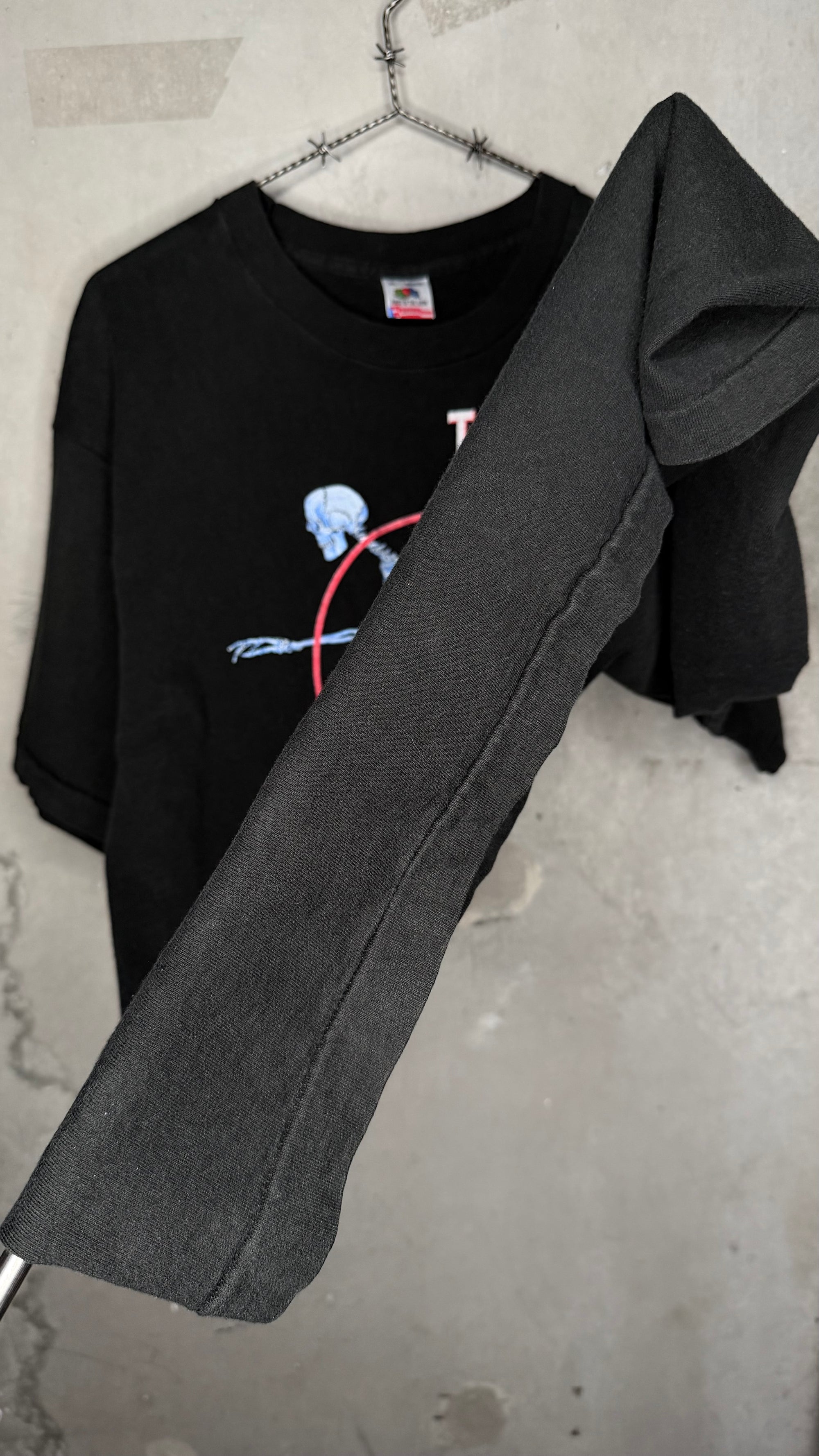 TOTAL RECALL X-RAY SKELETON TEE | ARNOLD SCHWARZENEGGER MOVIE GRAIL