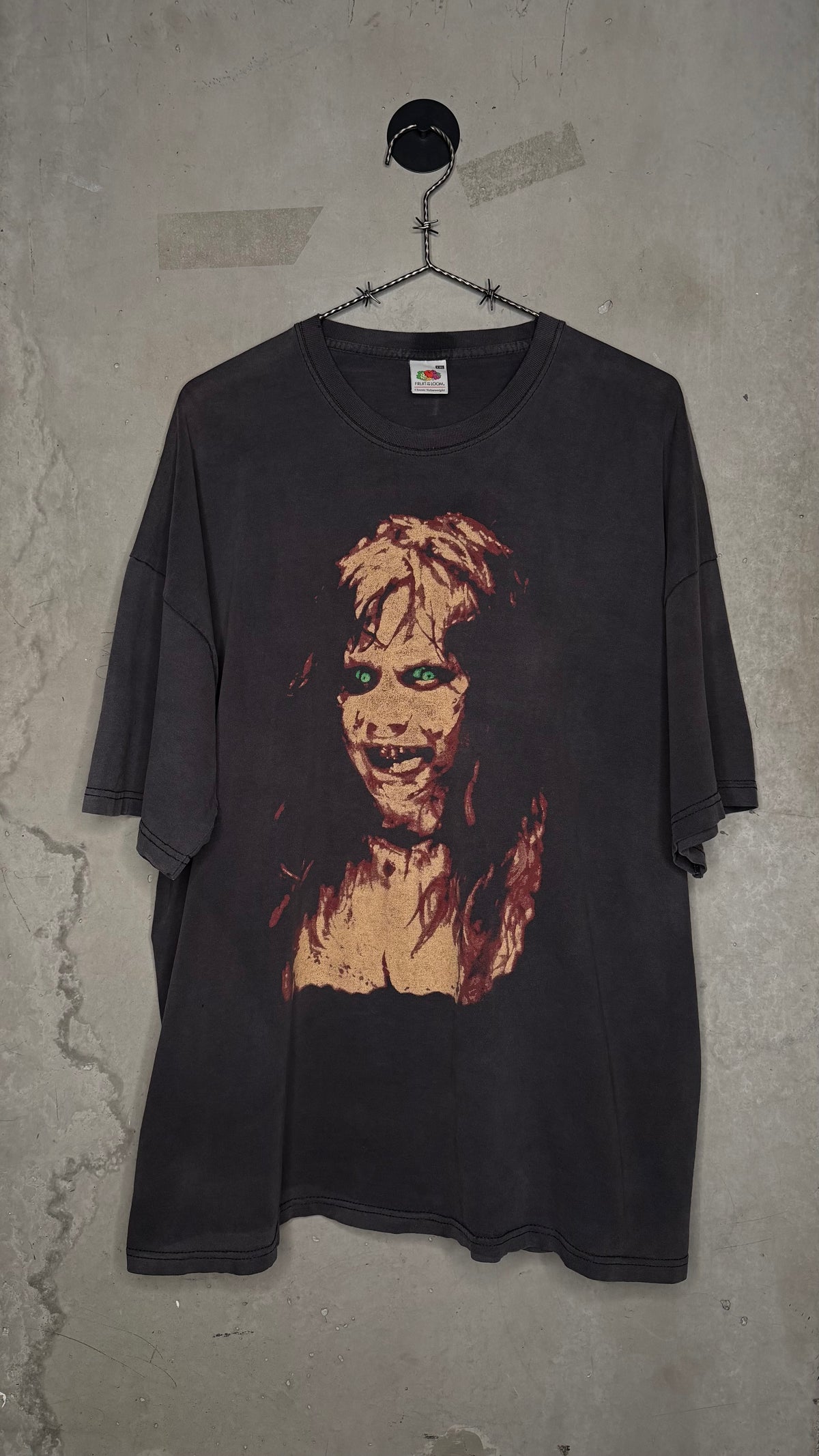 THE EXORCIST BIG PRINT HORROR MOVIE TEE | ‘YOUR MOTHER SUCKS COCKS IN HELL’