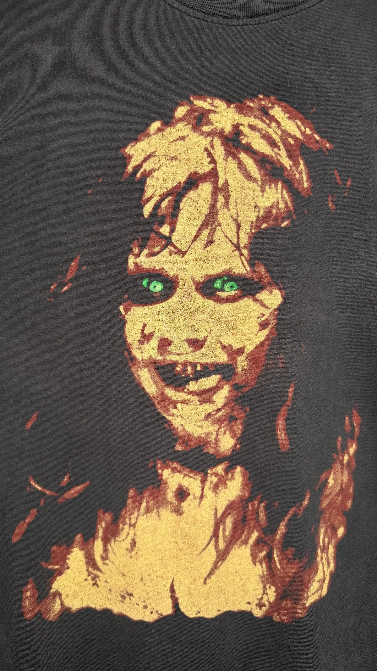THE EXORCIST BIG PRINT HORROR MOVIE TEE | ‘YOUR MOTHER SUCKS COCKS IN HELL’