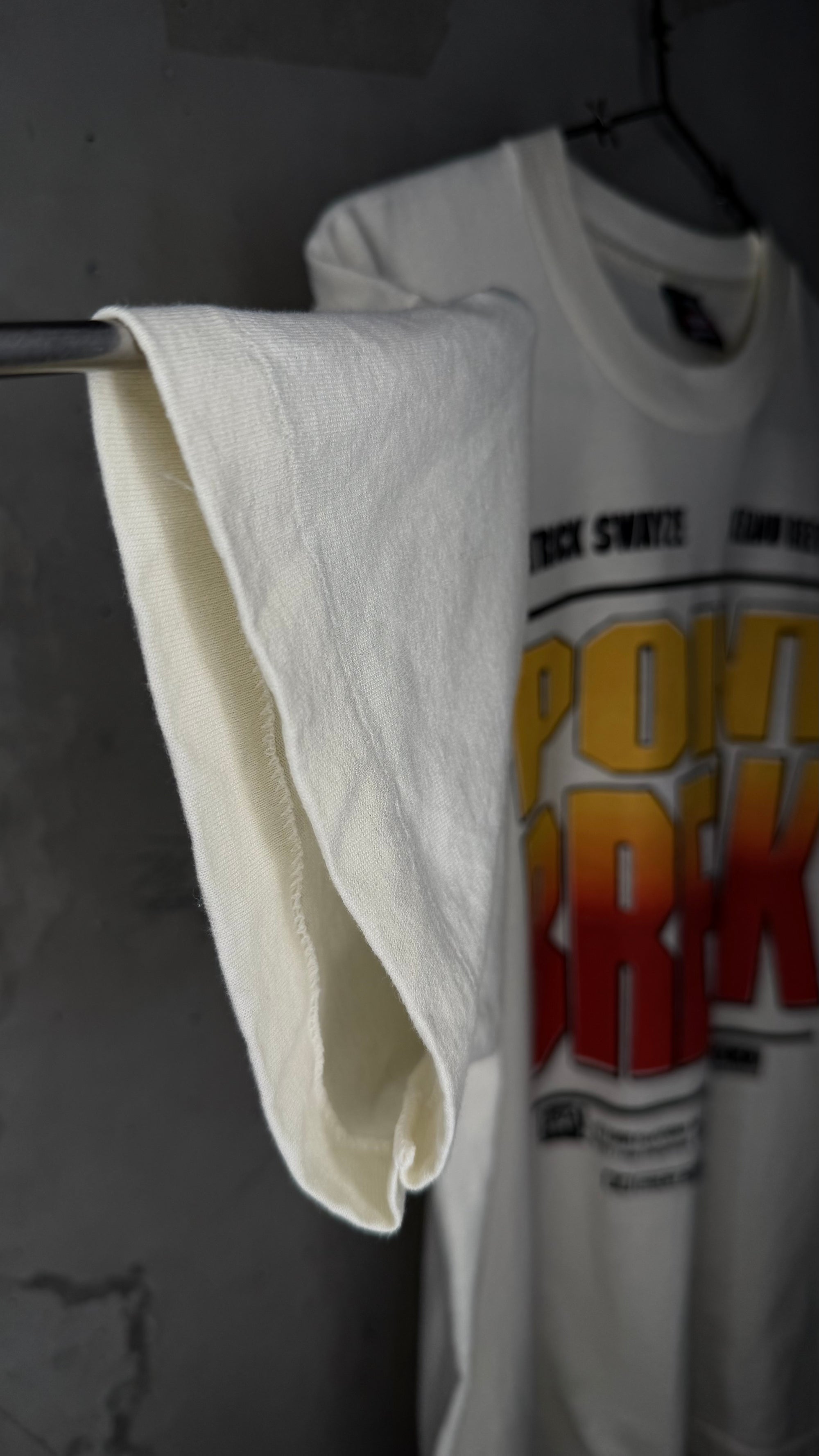 POINT BREAK MOVIE TEE | BIG PRINT | PATRICK SWAYZE & KEANU REEVES