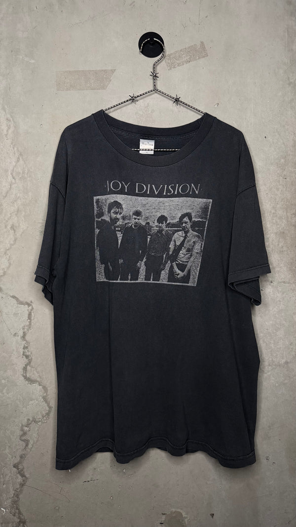 JOY DIVISION BAND PORTRAIT FADED TEE