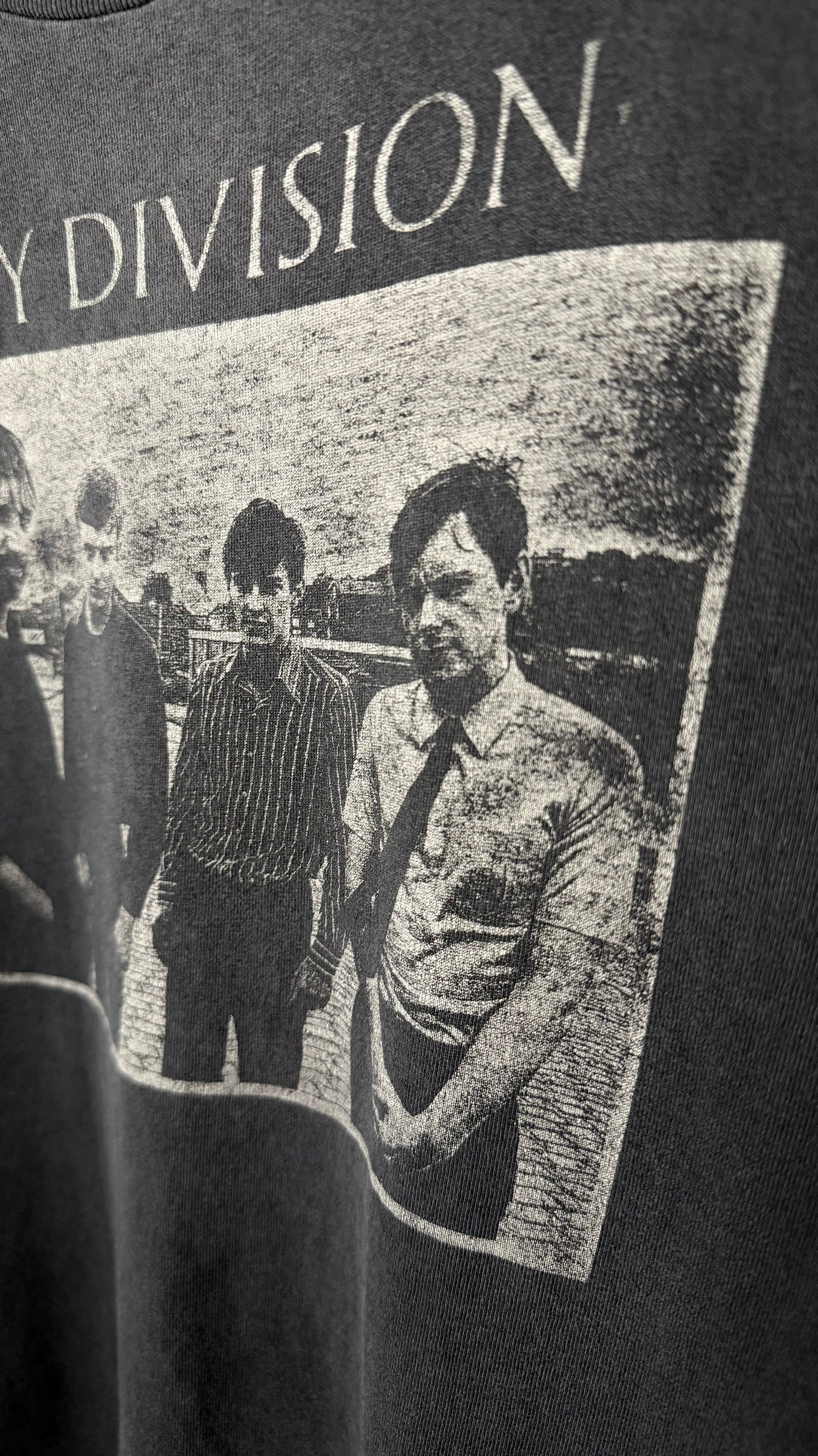 JOY DIVISION BAND PORTRAIT FADED TEE