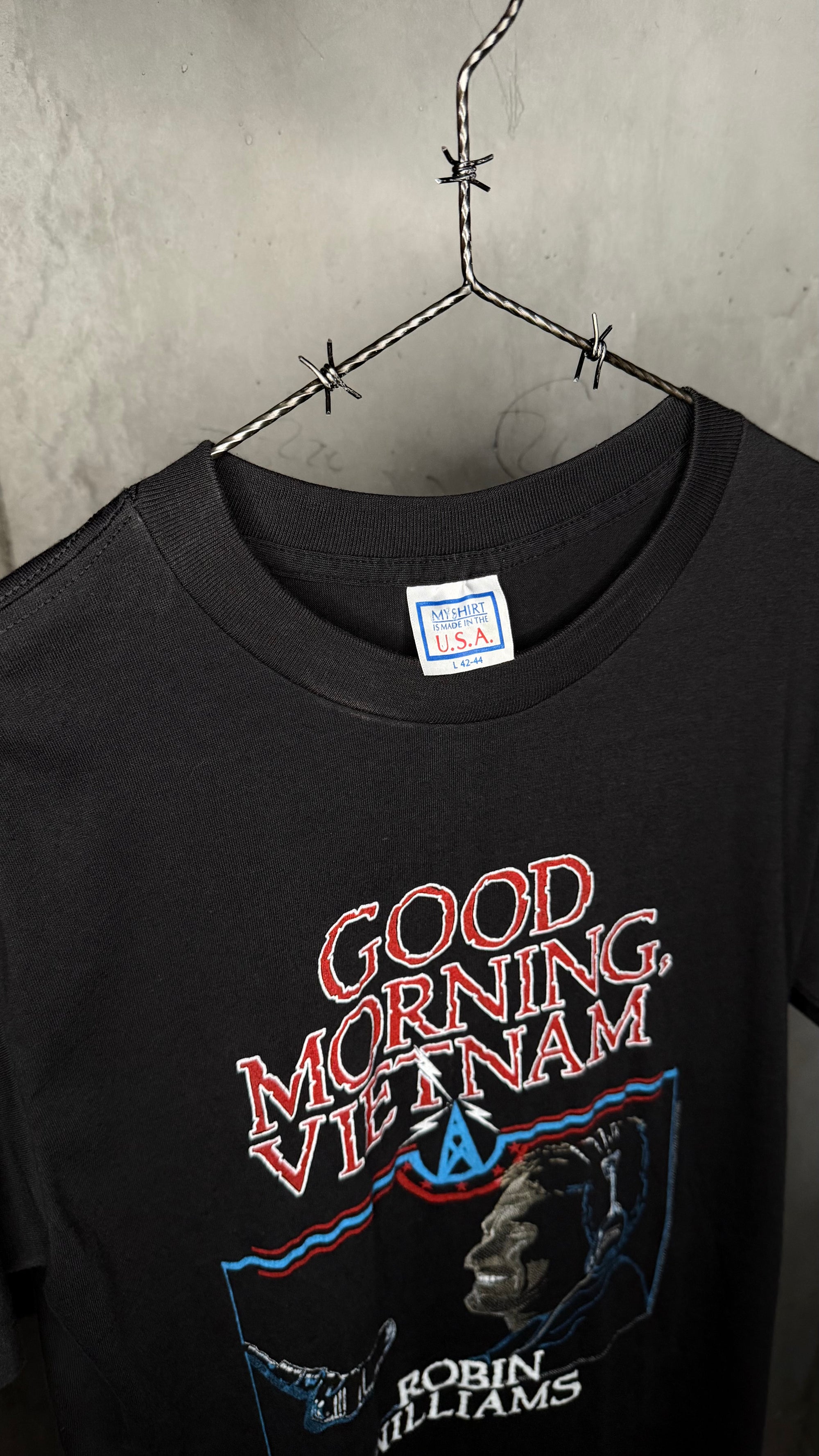 GOOD MORNING VIETNAM MOVIE PROMO TEE | ROBBIN WILLIAMS