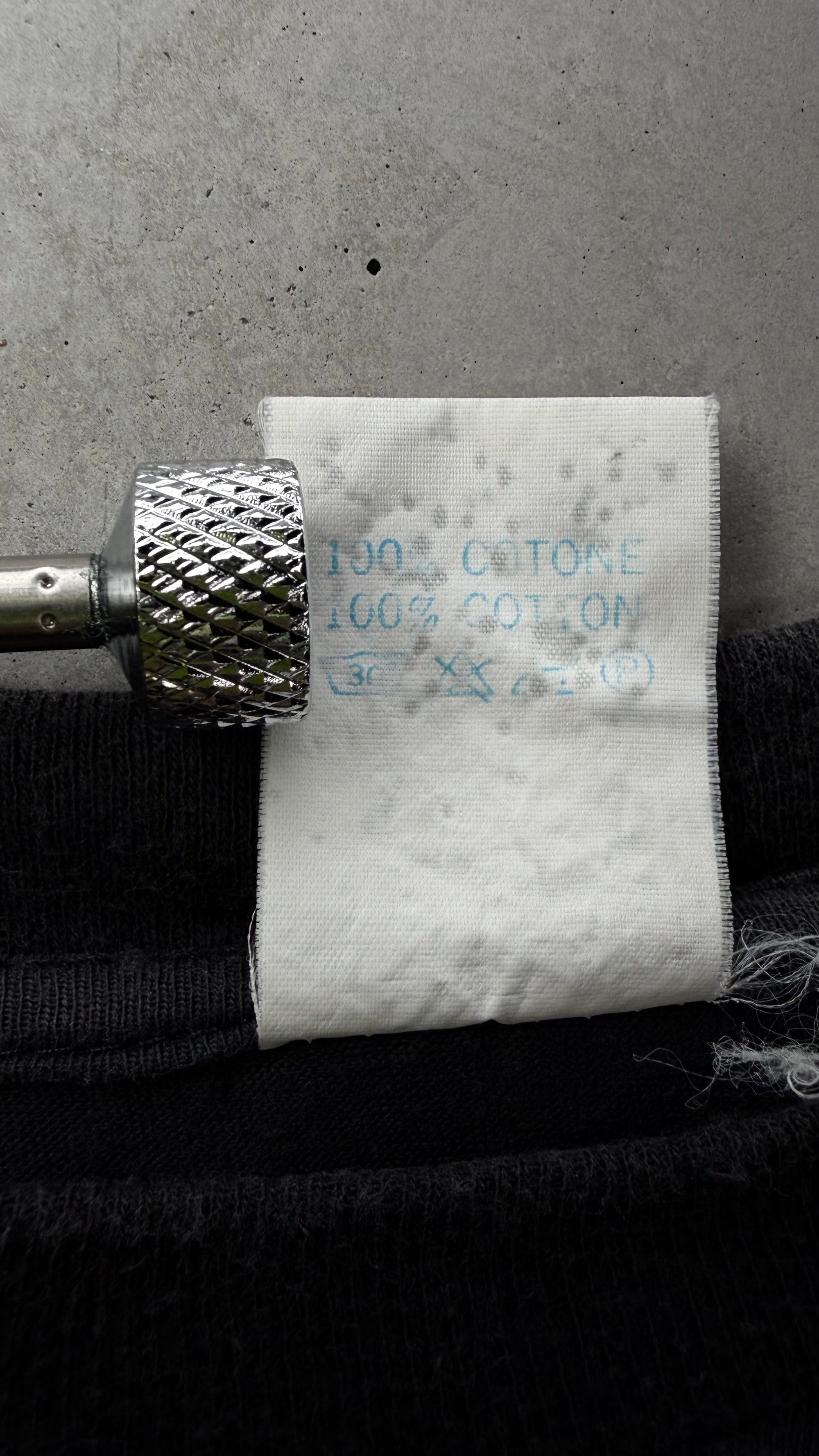 PREDATOR MOVIE POSTER PRINT TEE | ARNOLD SCHWARZENEGGER