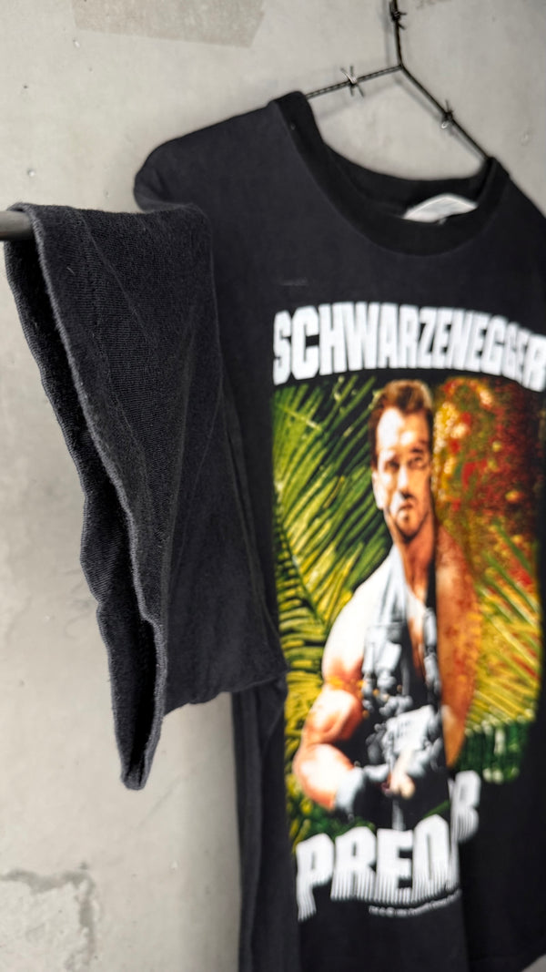 PREDATOR MOVIE POSTER PRINT TEE | ARNOLD SCHWARZENEGGER