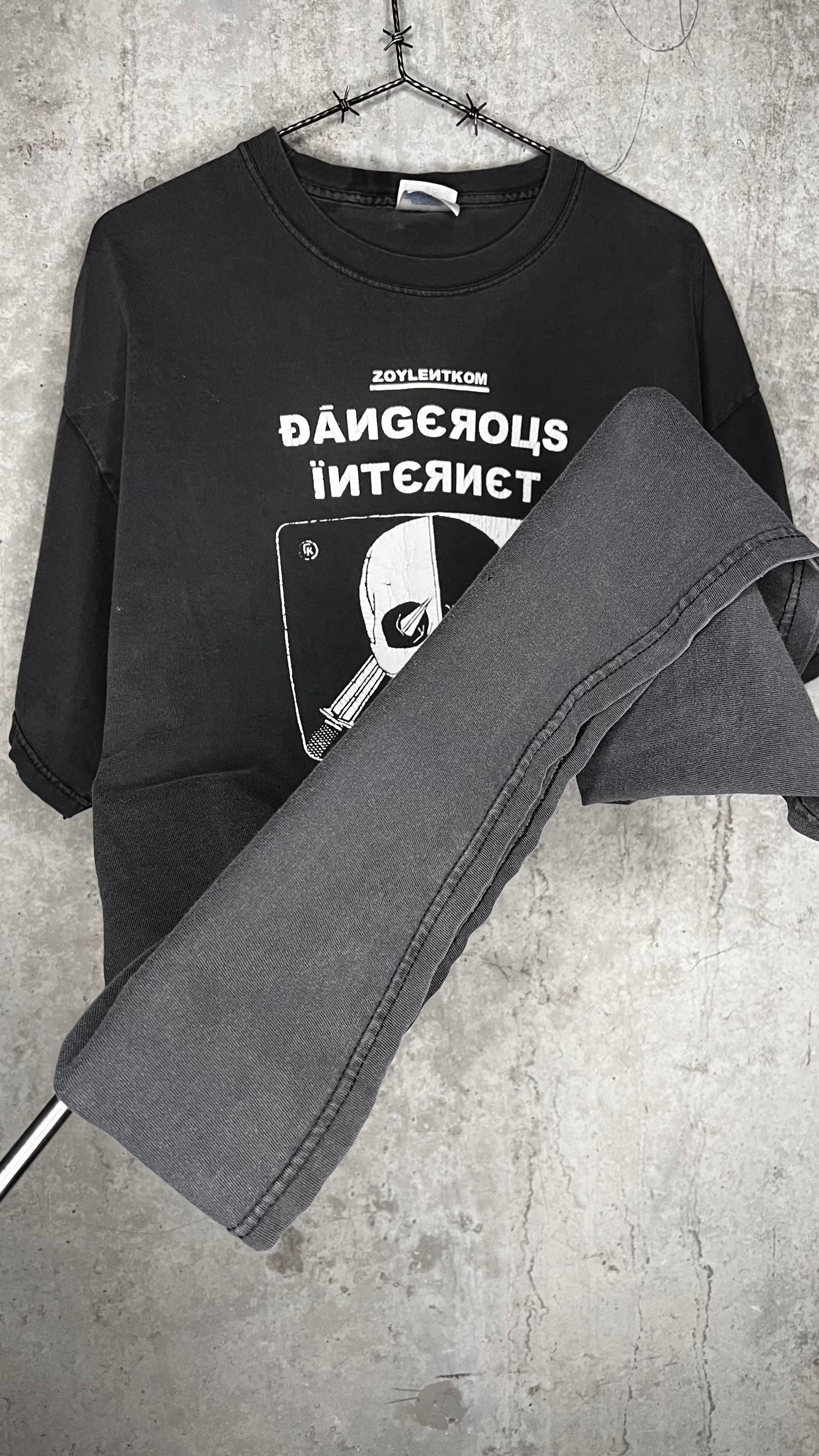 ROTTEN.COM RARE 1996 DANGEROUS INTERNET OFFICIAL MERCH TEE | FADER