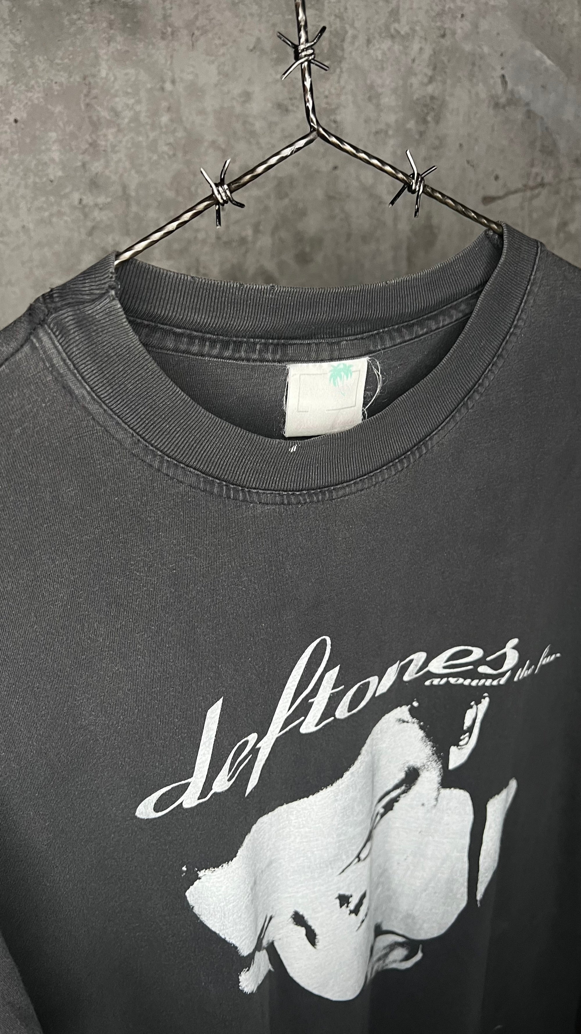 DEFTONES AROUND THE FUR 90’S EURO BOOTLEG TEE