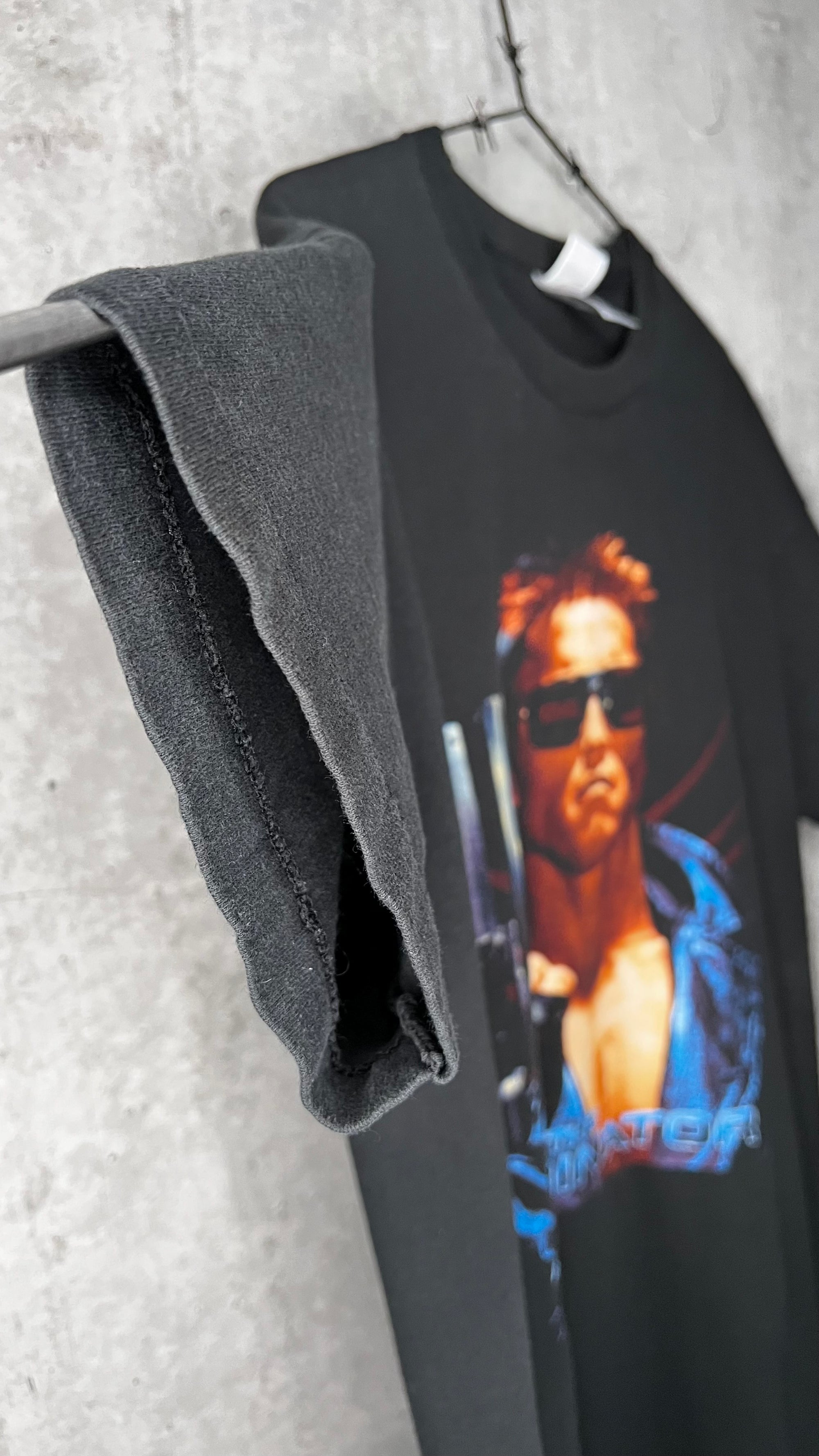 THE TERMINATOR POSTER PRINT TEE | ‘I’LL BE BACK’ | RARE BIG FAVE ARNOLD SCHWARZENEGGER
