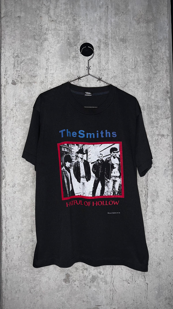 THE SMITHS 84’ HATFUL OF HOLLOW UK TOUR TEE | B&W BAND PORTRAIT
