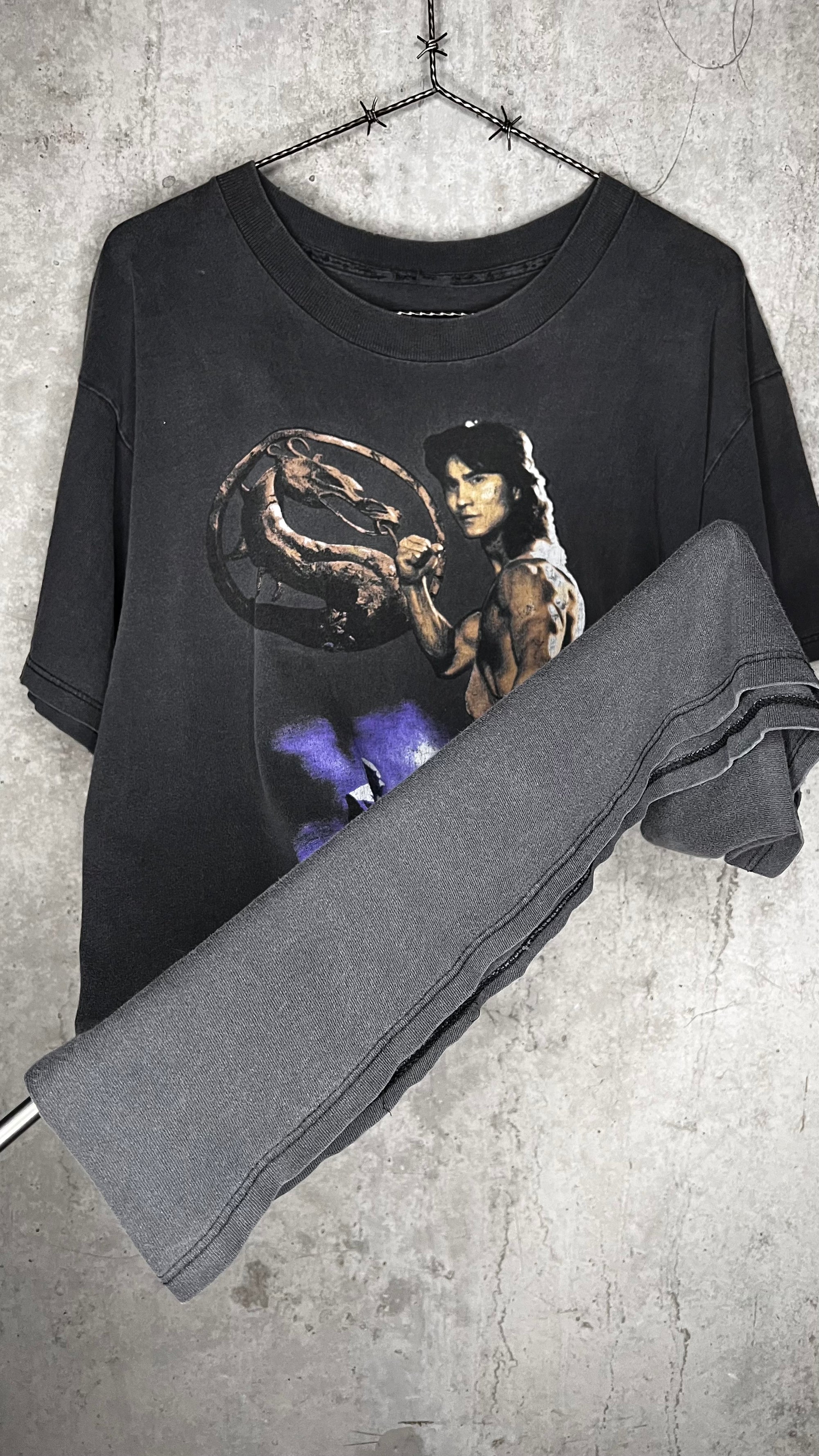 MORTAL KOMBAT MOVIE TEE | LIU KANG SOLO CHARACTER FADER