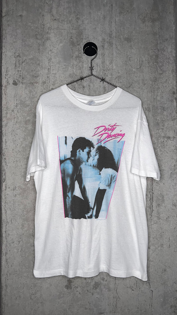 DIRTY DANCING MOVIE TEE | JOHNNY & BABY KISSING | PATRICK SWAYZE