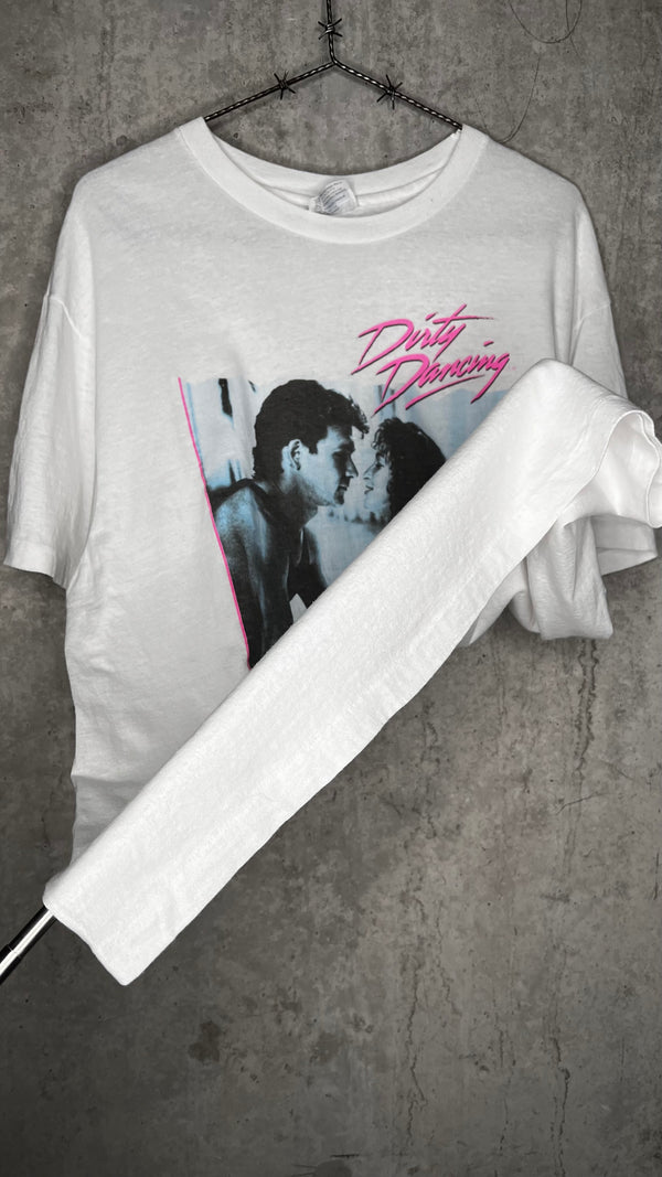 DIRTY DANCING MOVIE TEE | JOHNNY & BABY KISSING | PATRICK SWAYZE