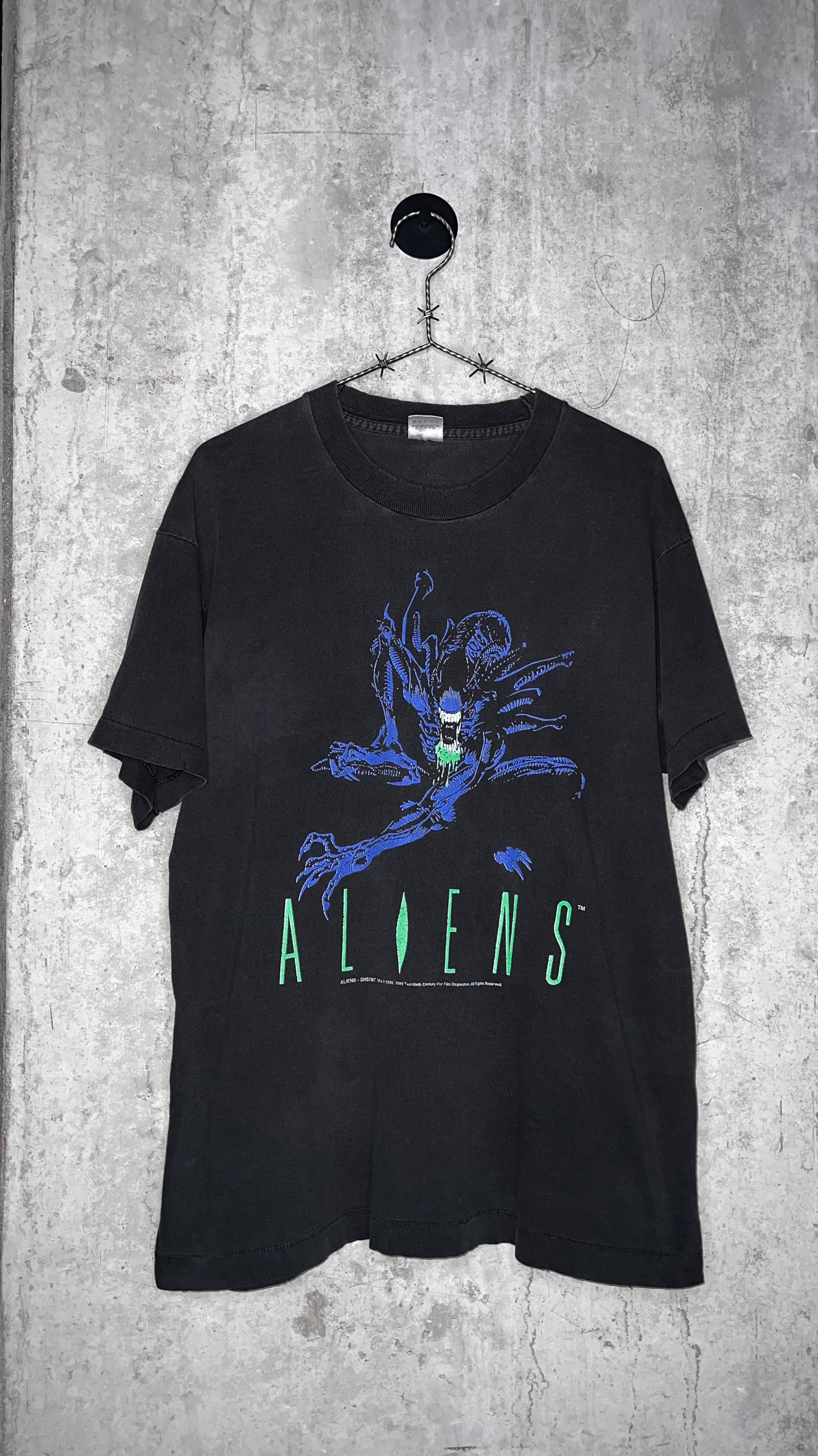 ALIENS MOVIE TEE | JAMES CAMERON