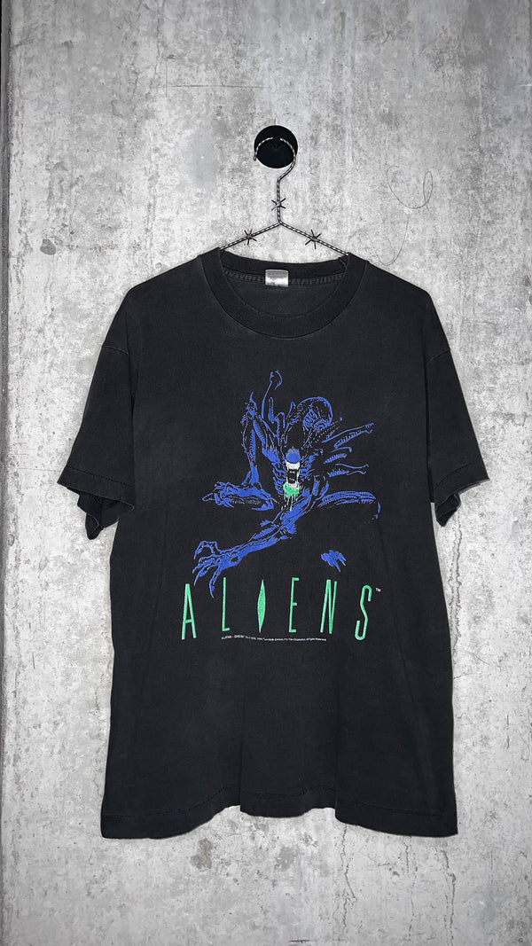 ALIENS MOVIE TEE | JAMES CAMERON