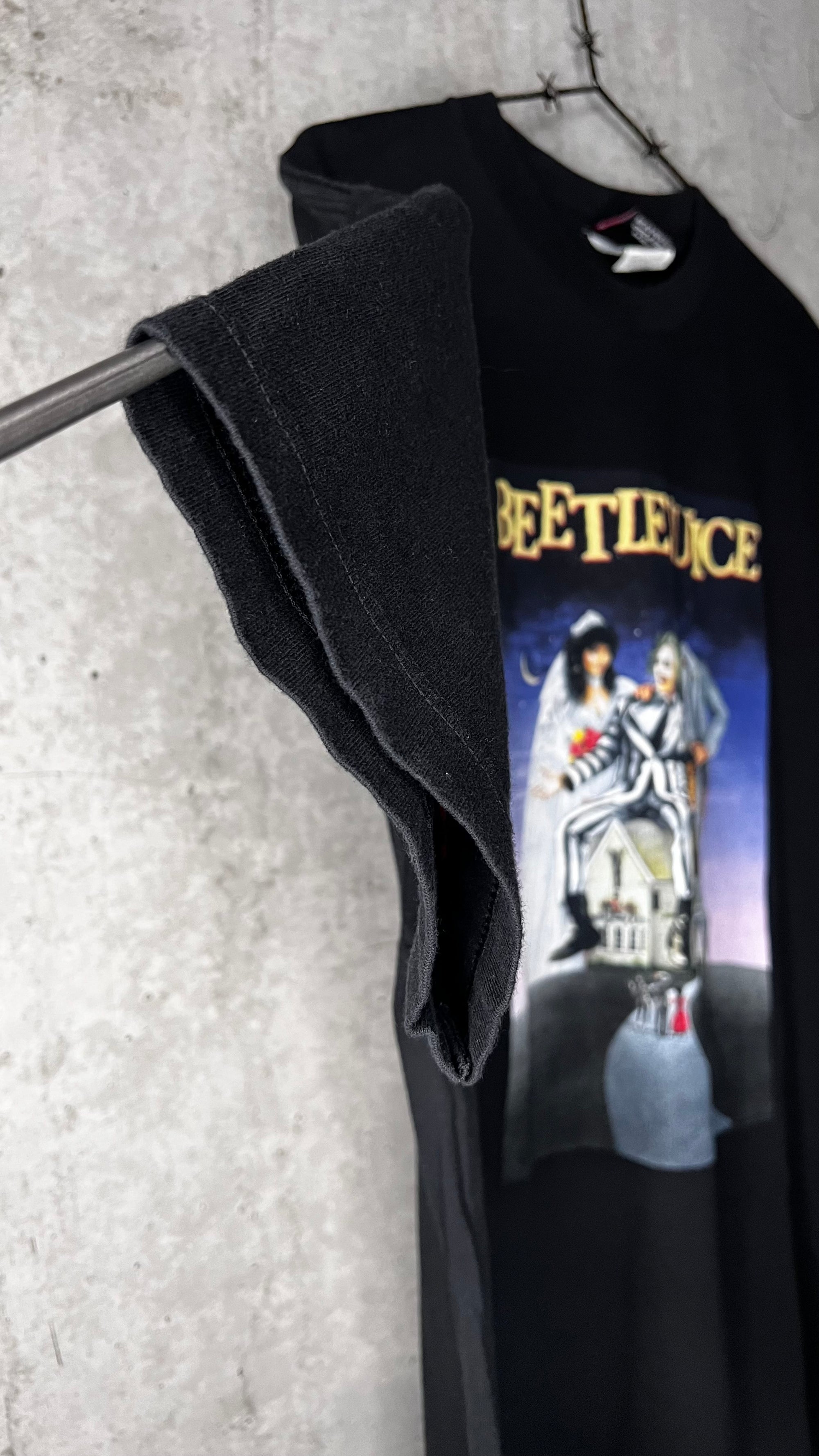 BEETLEJUICE POSTER PRINT MOVIE TEE | TIM BURTON | MICHAEL KEATON | WINONA RYDER