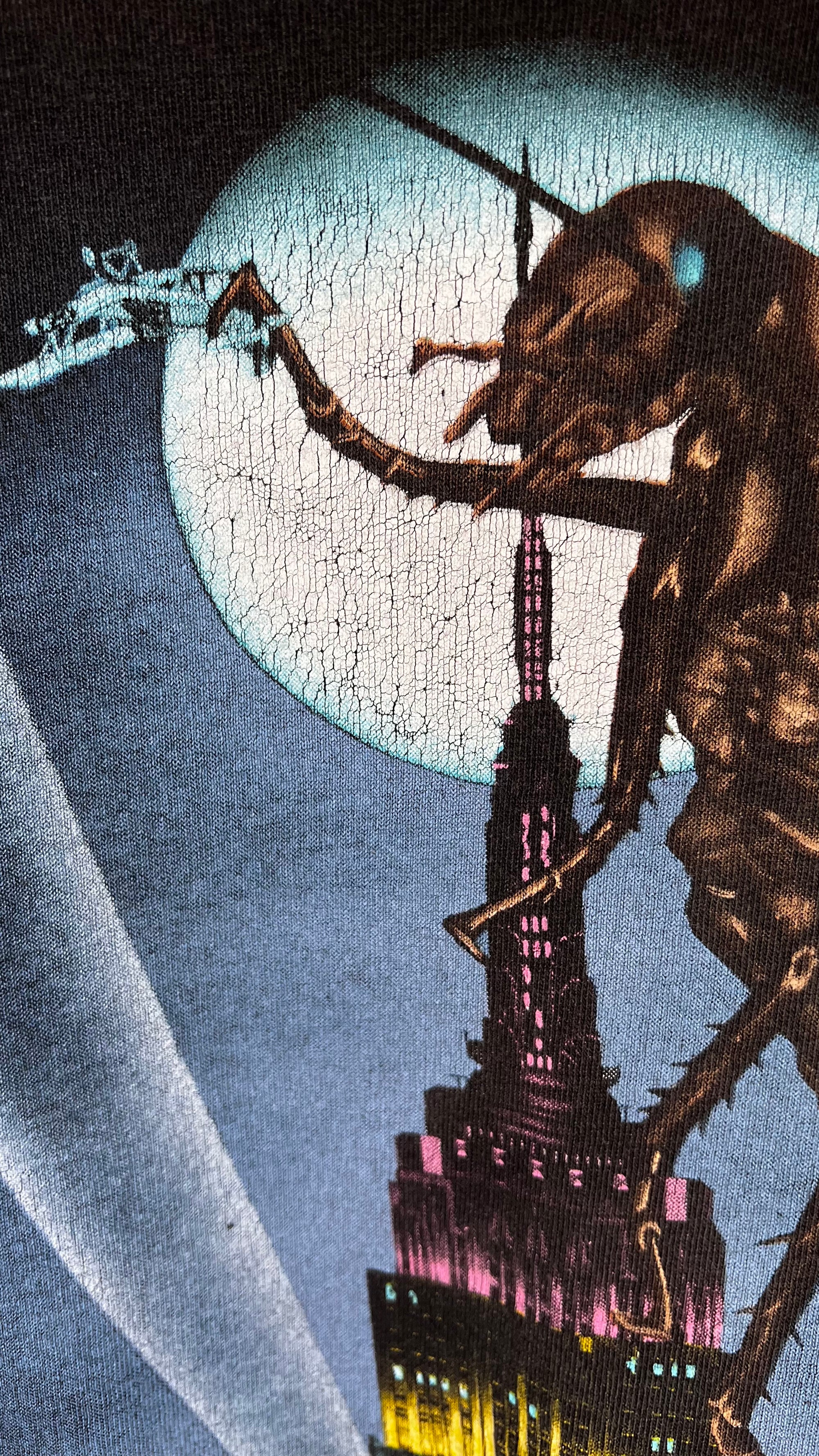 JOE’S APARTMENT MOVIE TEE GRAIL | EMPIRE STATE BUILDING ROACH FADER