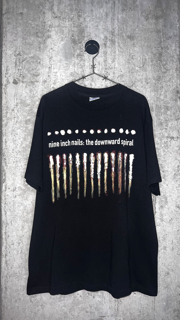 NINE INCH NAILS: THE DOWNWARD SPIRAL TEE | NIN