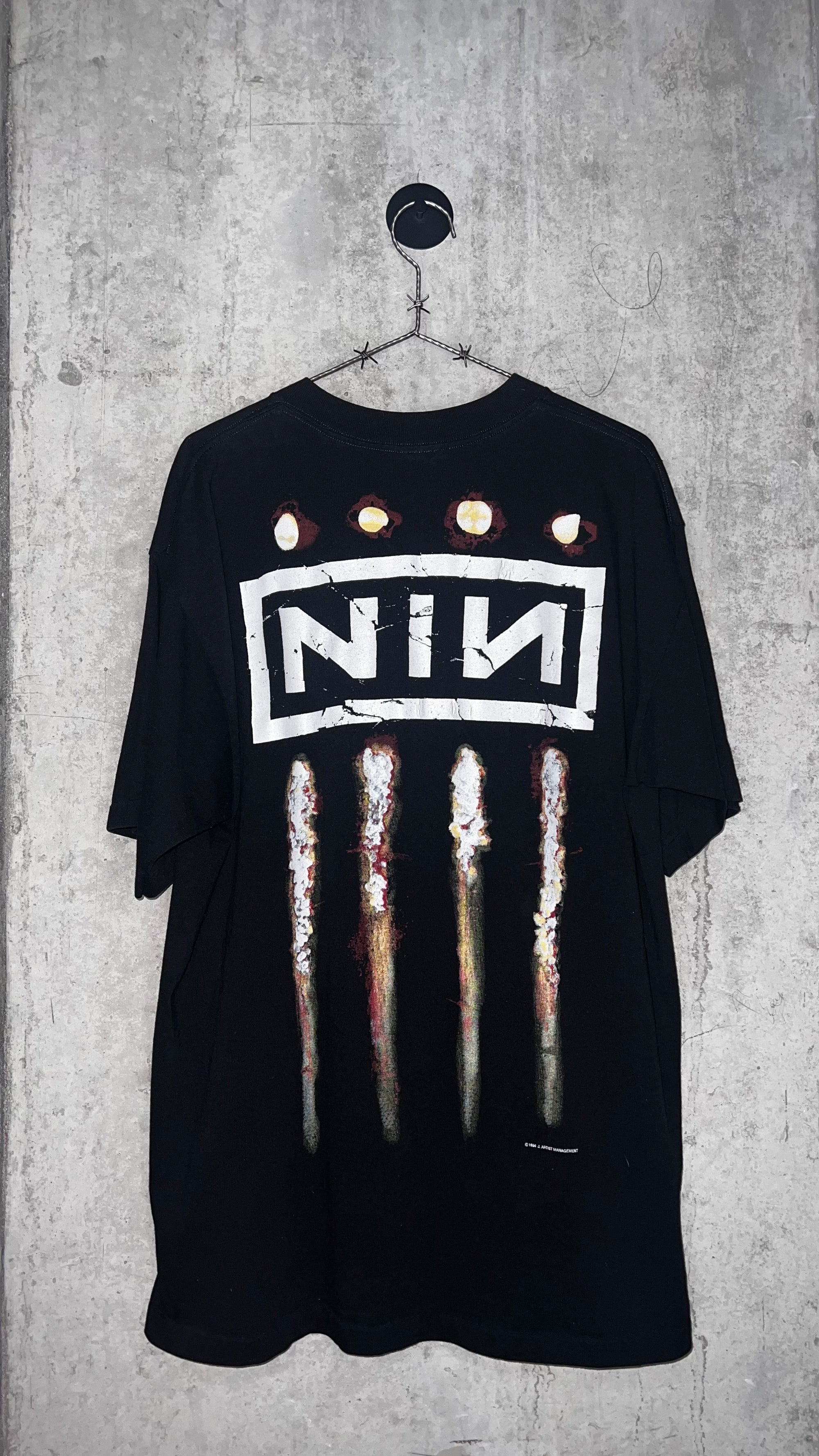 NINE INCH NAILS: THE DOWNWARD SPIRAL TEE | NIN