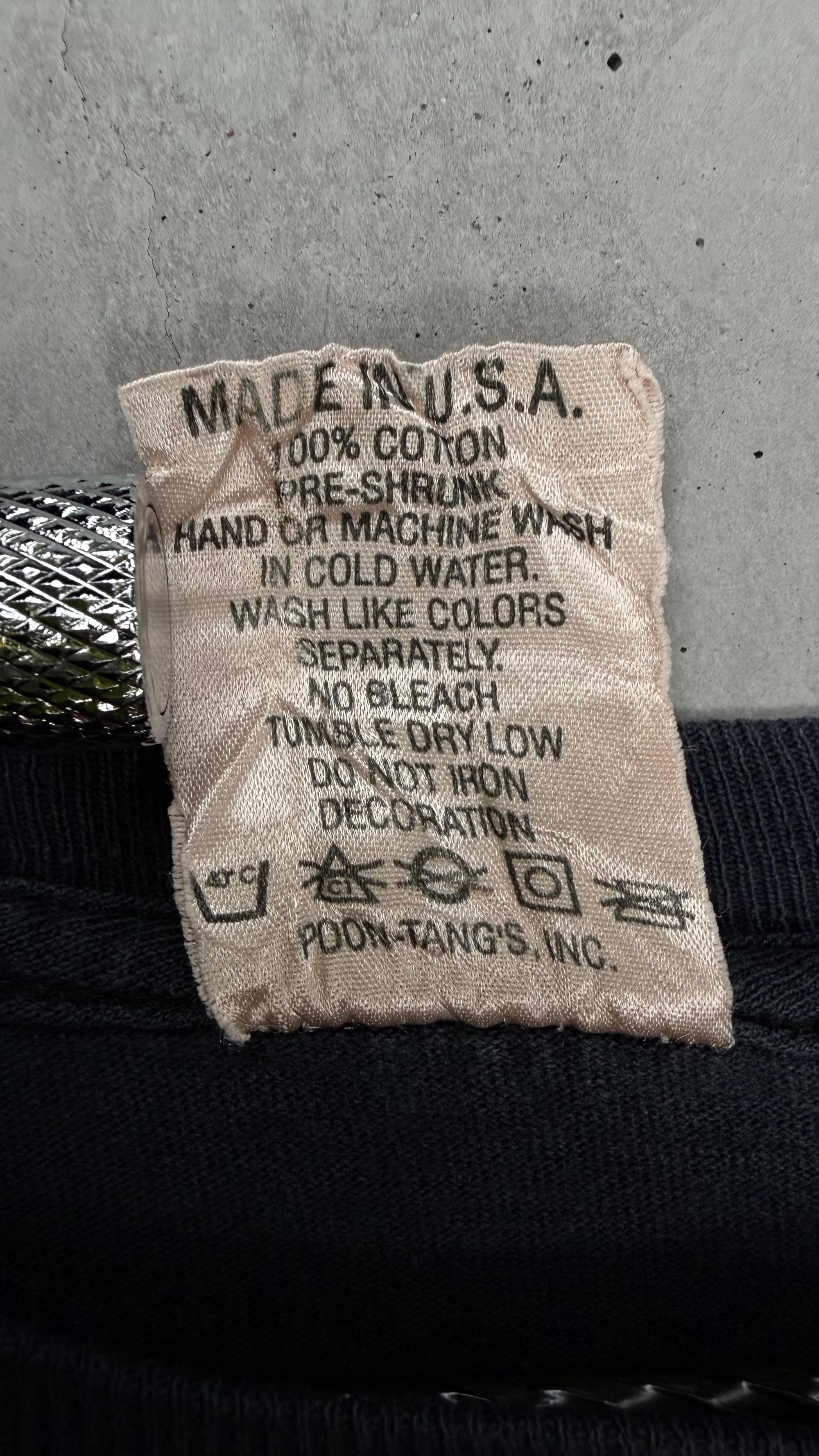 POON-TANG’S CABARET STRIP CLUB FADER TEE