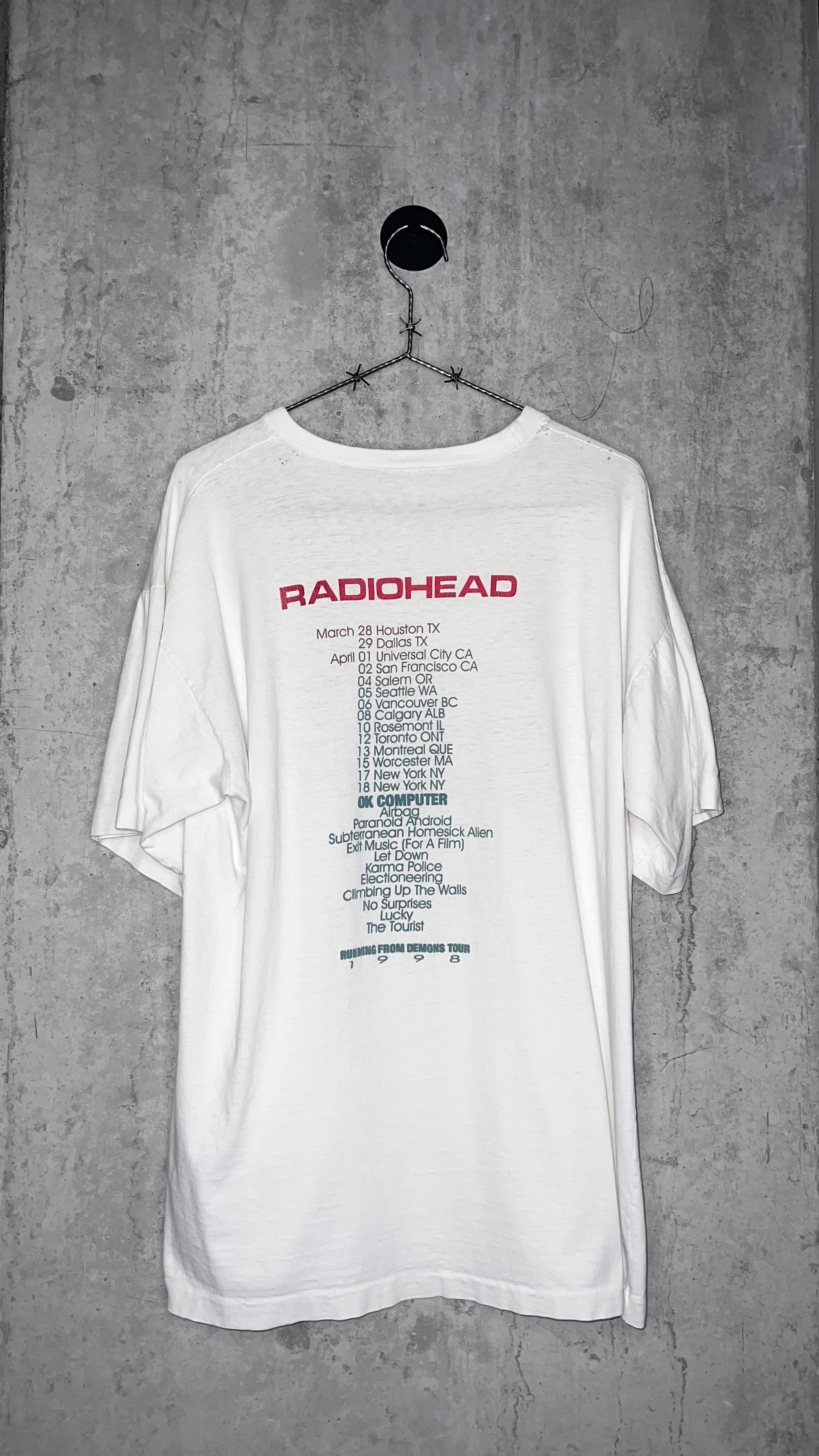 RADIOHEAD AGAINST DEMONS TOUR TEE| OK COMPUTER | RUNNING FROM DEMONS BACK HIT