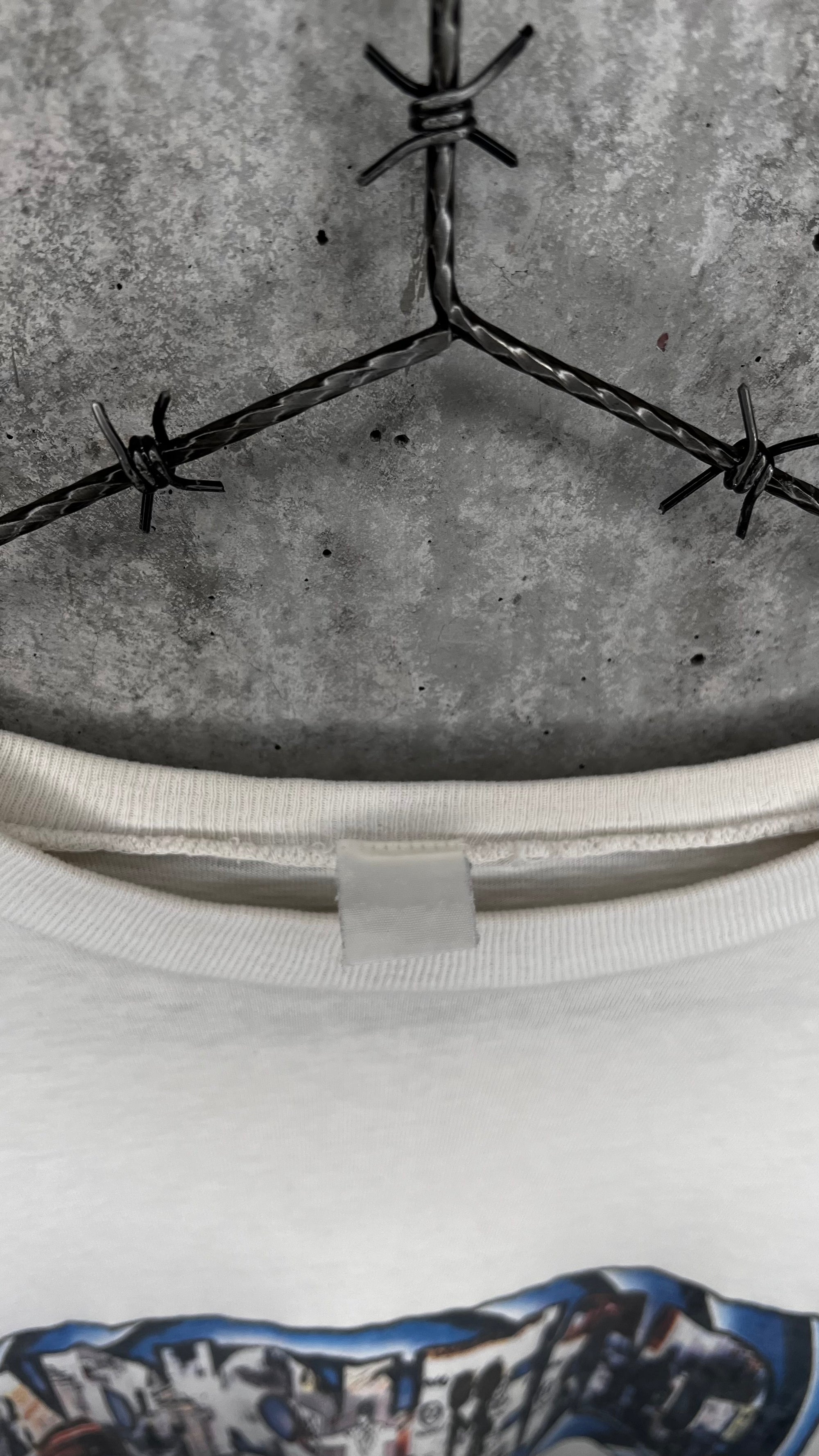 RADIOHEAD AGAINST DEMONS TOUR TEE| OK COMPUTER | RUNNING FROM DEMONS BACK HIT