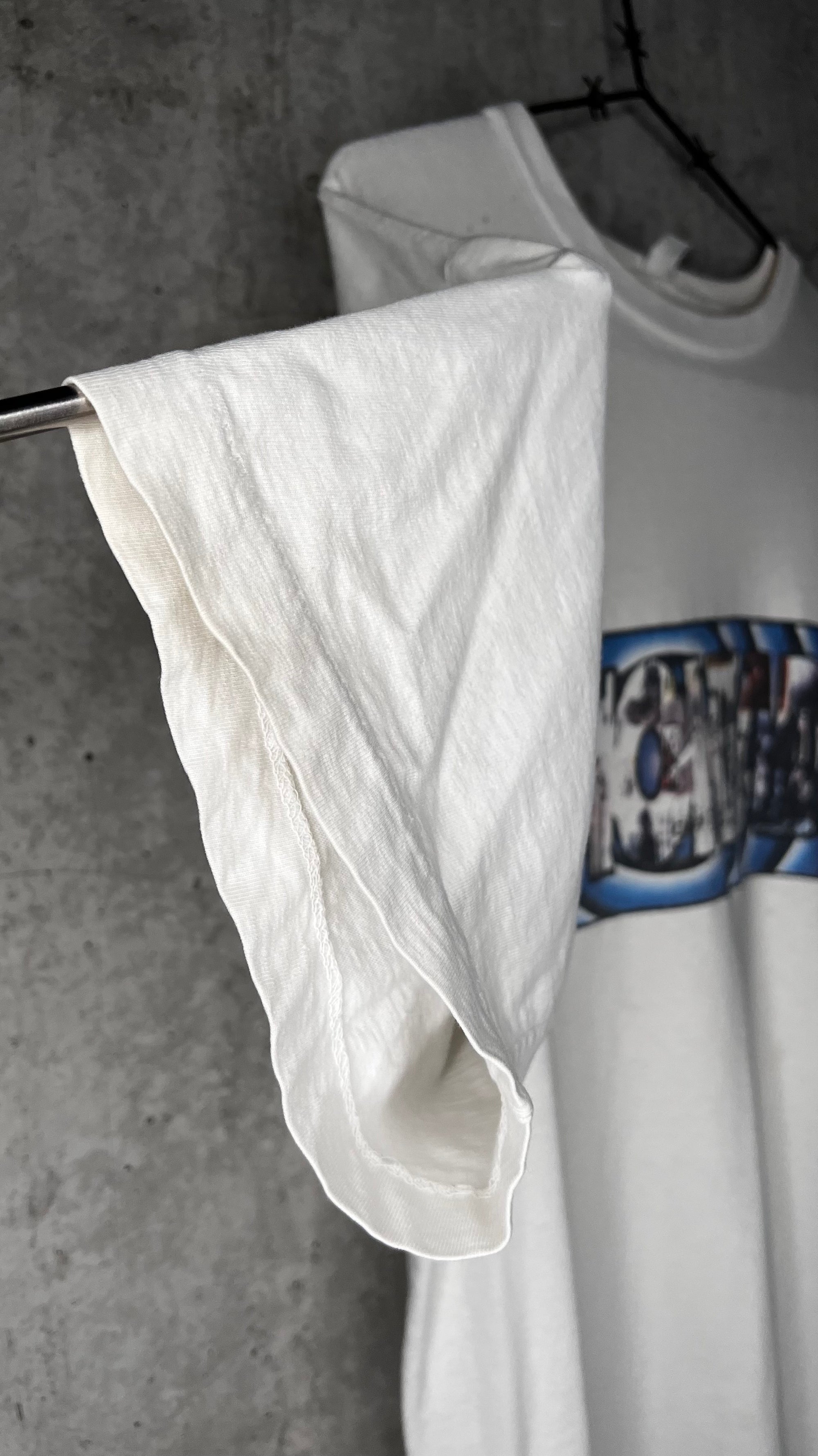 RADIOHEAD AGAINST DEMONS TOUR TEE| OK COMPUTER | RUNNING FROM DEMONS BACK HIT