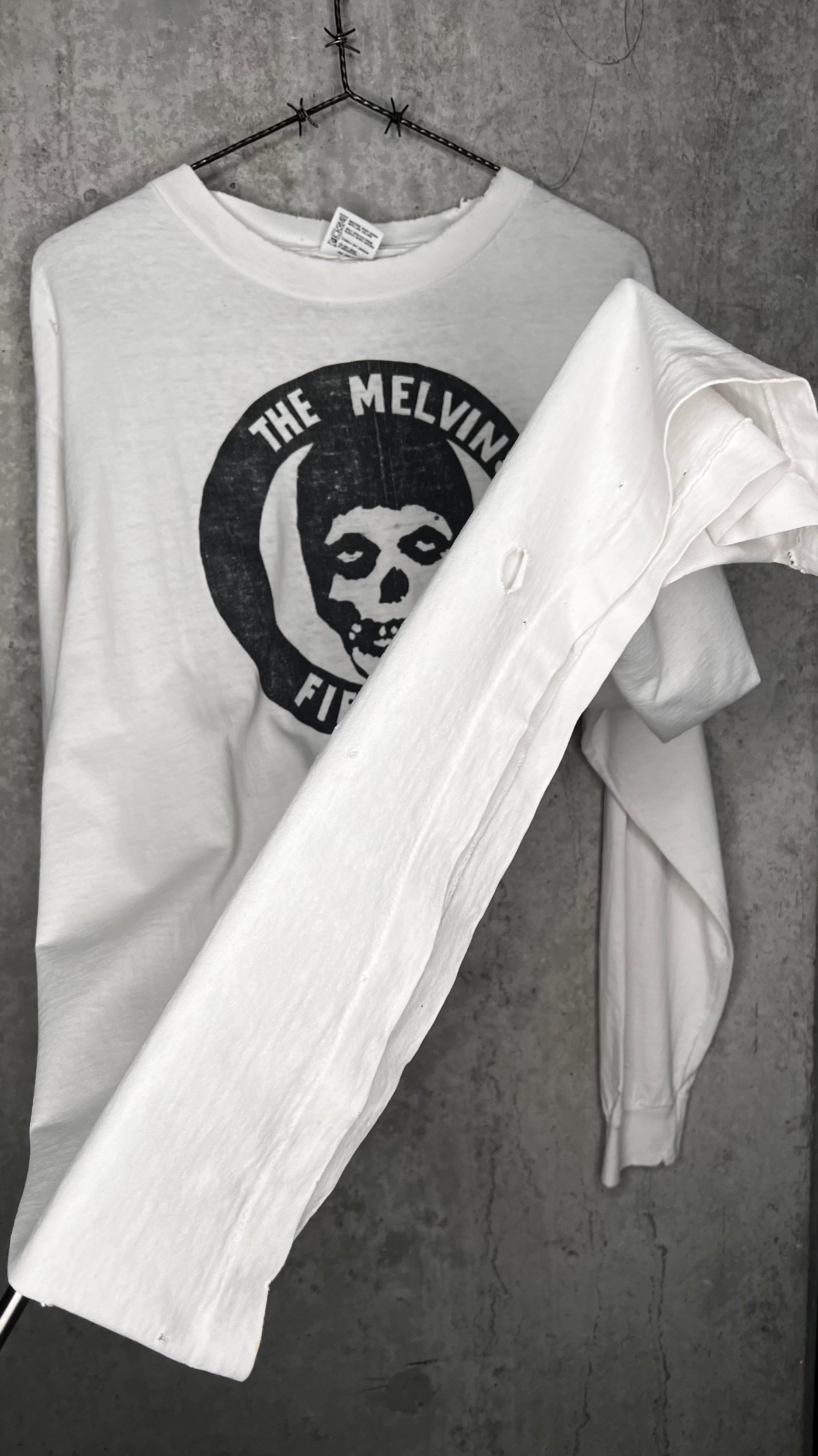 MELVINS FIEND CLUB FOUR-SIDED LONG SLEEVE THRASHED TEE 90’ | BONE RECORDS BLACK FLAG RIP BACK HIT | PUSHEAD ARTWORK